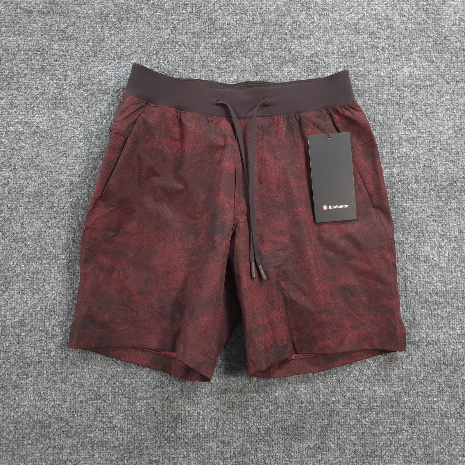 Lululemon Shorts Mens XS Red Zeroed In Short 7\