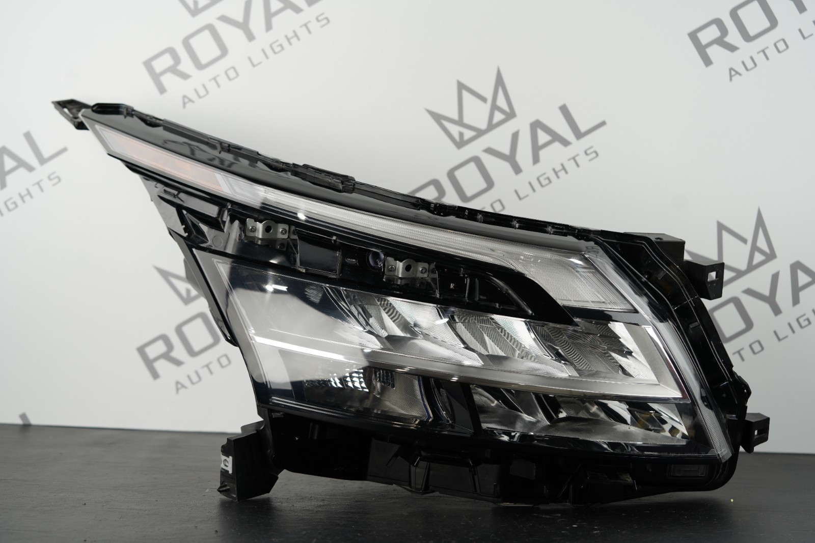 Perfect 2022-2025 Nissan Pathfinder LED Chrome Headlight RH Passenger Side C
