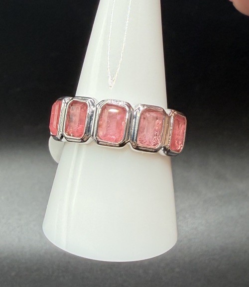 Size 9 Bomb Party Ring - RG75212 Drama Queen Cut - Pink on Rhodium 