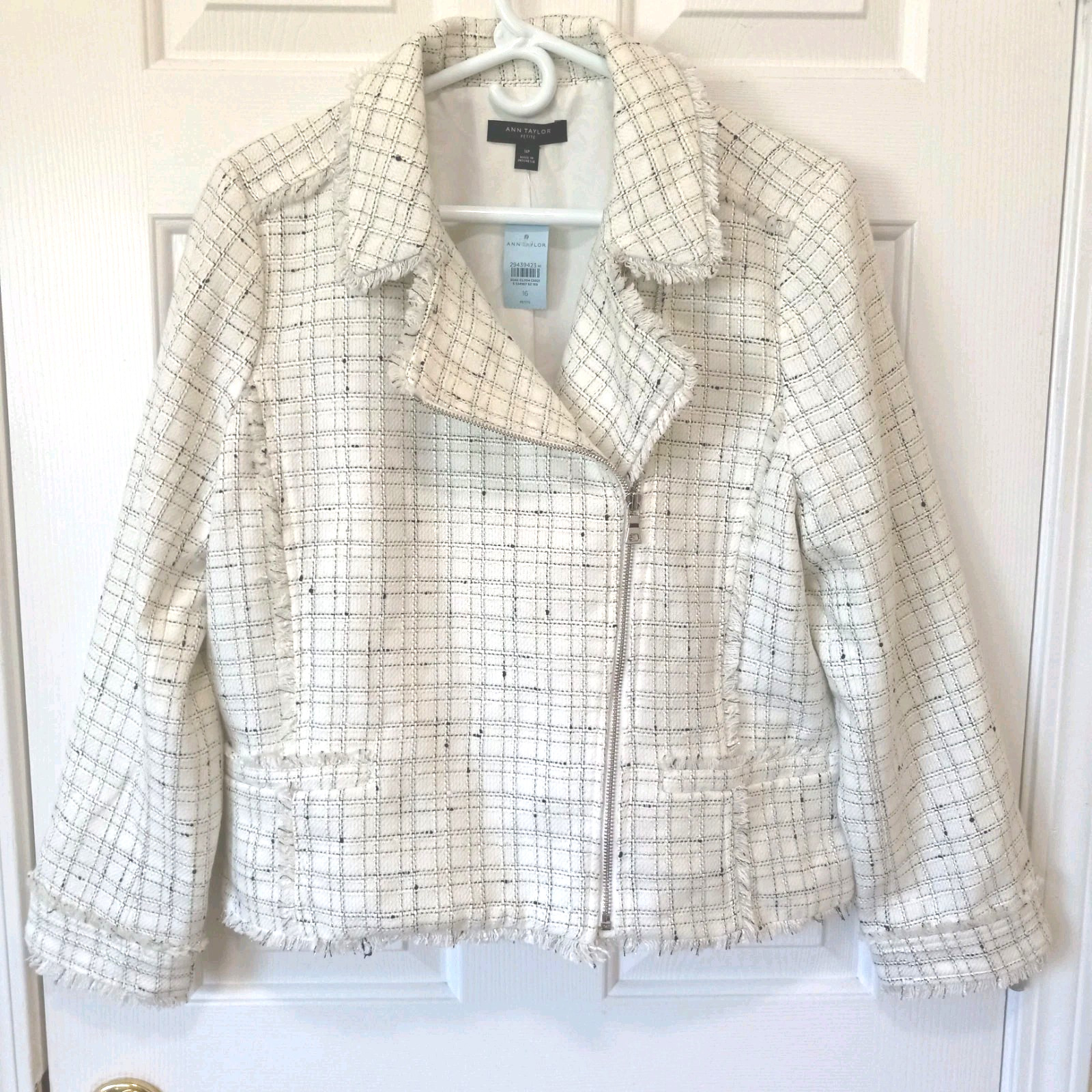 NWT ANN TAYLOR Women\'s Ivory Black Plaid Moto Jacket Casual Career Everyday 16P NWT ANN TAYLOR Women\'s Ivory Black Plaid Moto Jacket Casual Career Everyday 16P