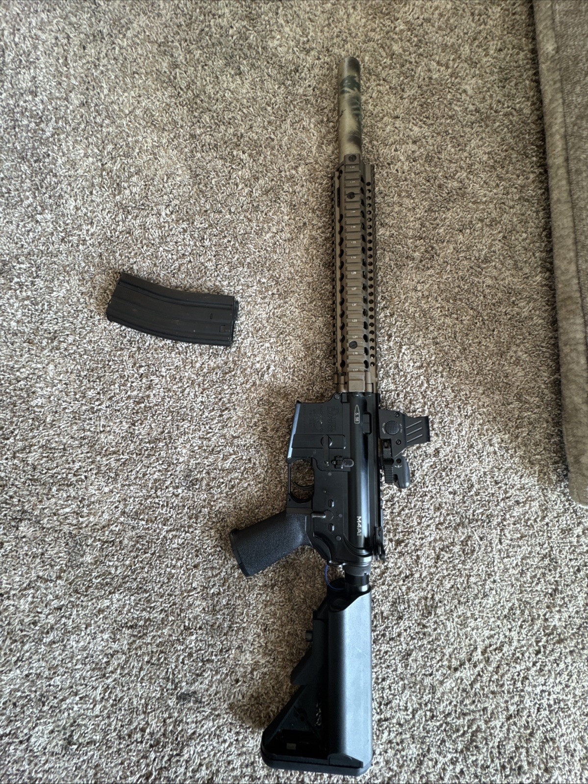 CYMA EMG Daniel Defense DDM4a1 AEG CYMA EMG Daniel Defense DDM4a1 AEG