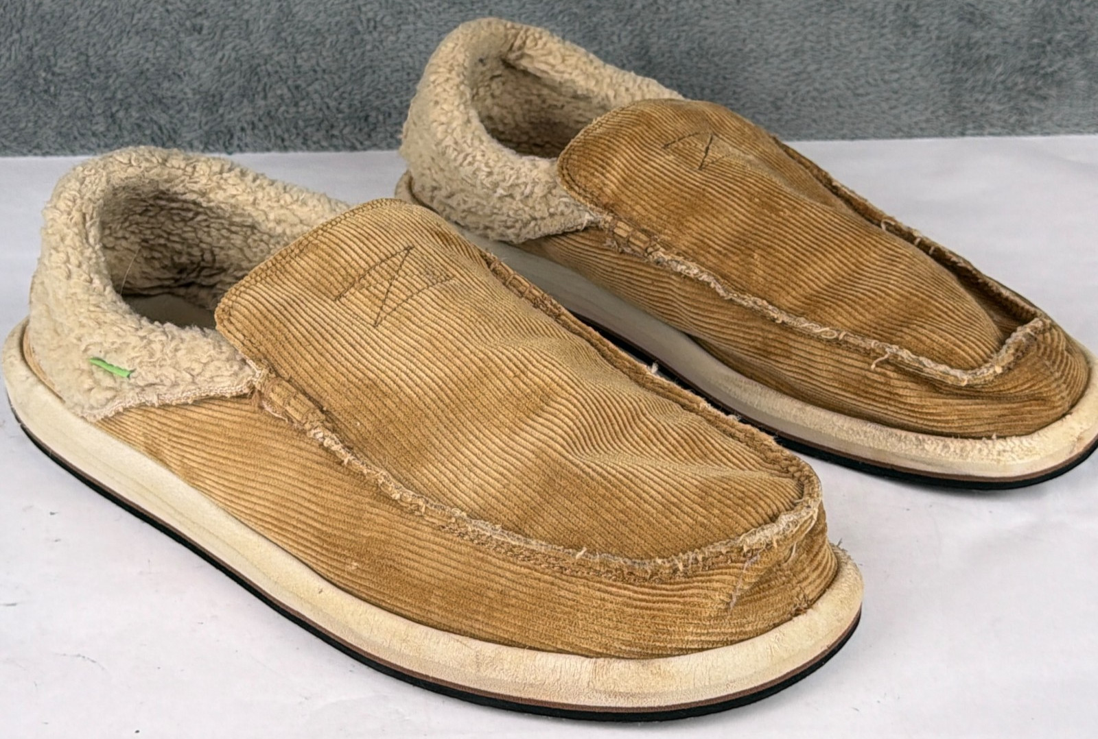 Sanuk Chiba Chill Mens Tan Corduroy Faux Fur SlipOn Casual Shoes 1094602 size 12 Sanuk Chiba Chill Mens Tan Corduroy Faux Fur SlipOn Casual Shoes 1094602 size 12