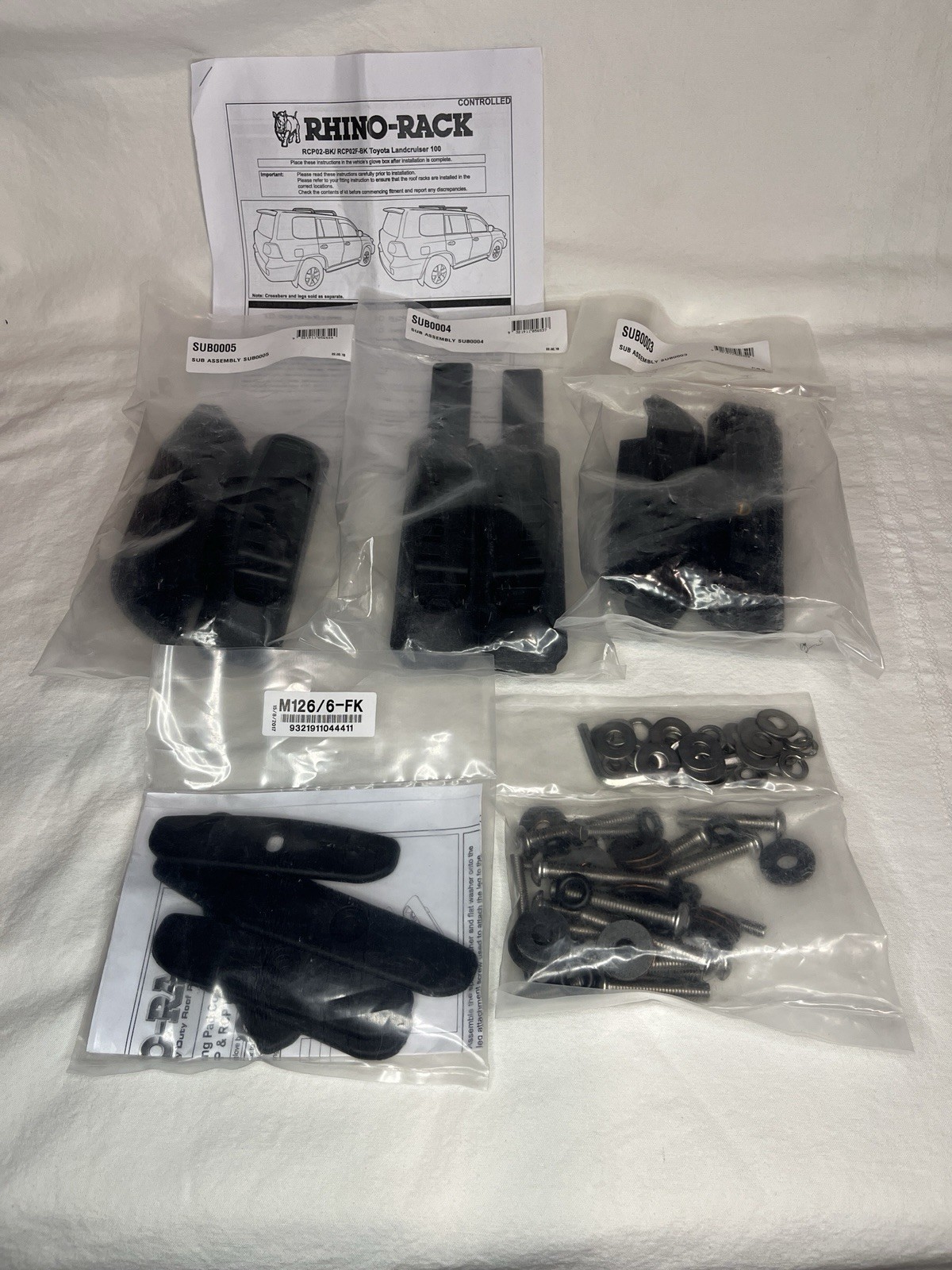 Rhino-Rack RCP02-BK Base Fitting Kit Toyota Land Cruiser 100 / LX470  Open Box