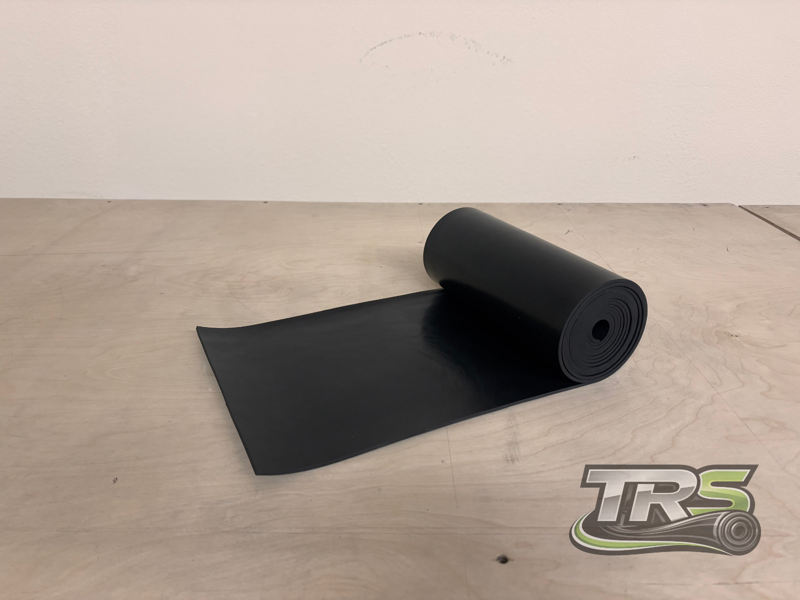 NEOPRENE RUBBER ROLL 1/8 THK X 8\