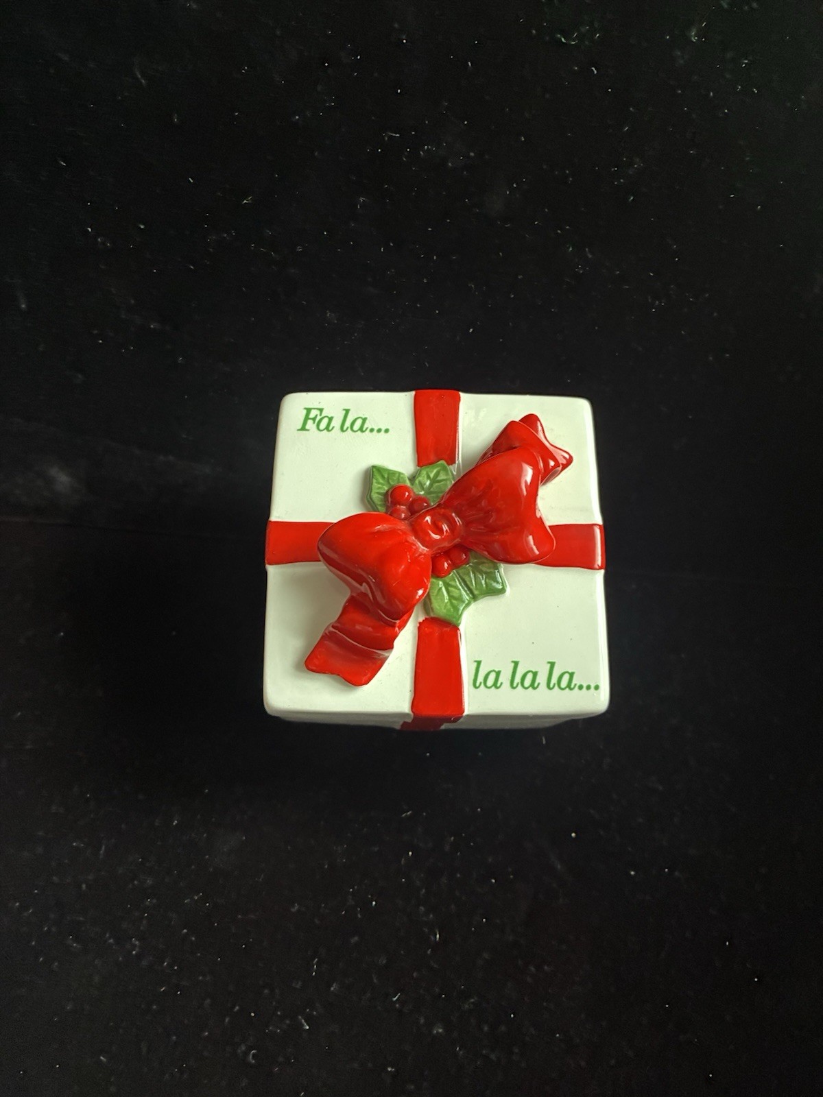 Vtg 1978 Fitz and Floyd Lidded Candy Box Trinket Box Christmas Red Bow Falala Vtg 1978 Fitz and Floyd Lidded Candy Box Trinket Box Christmas Red Bow Falala