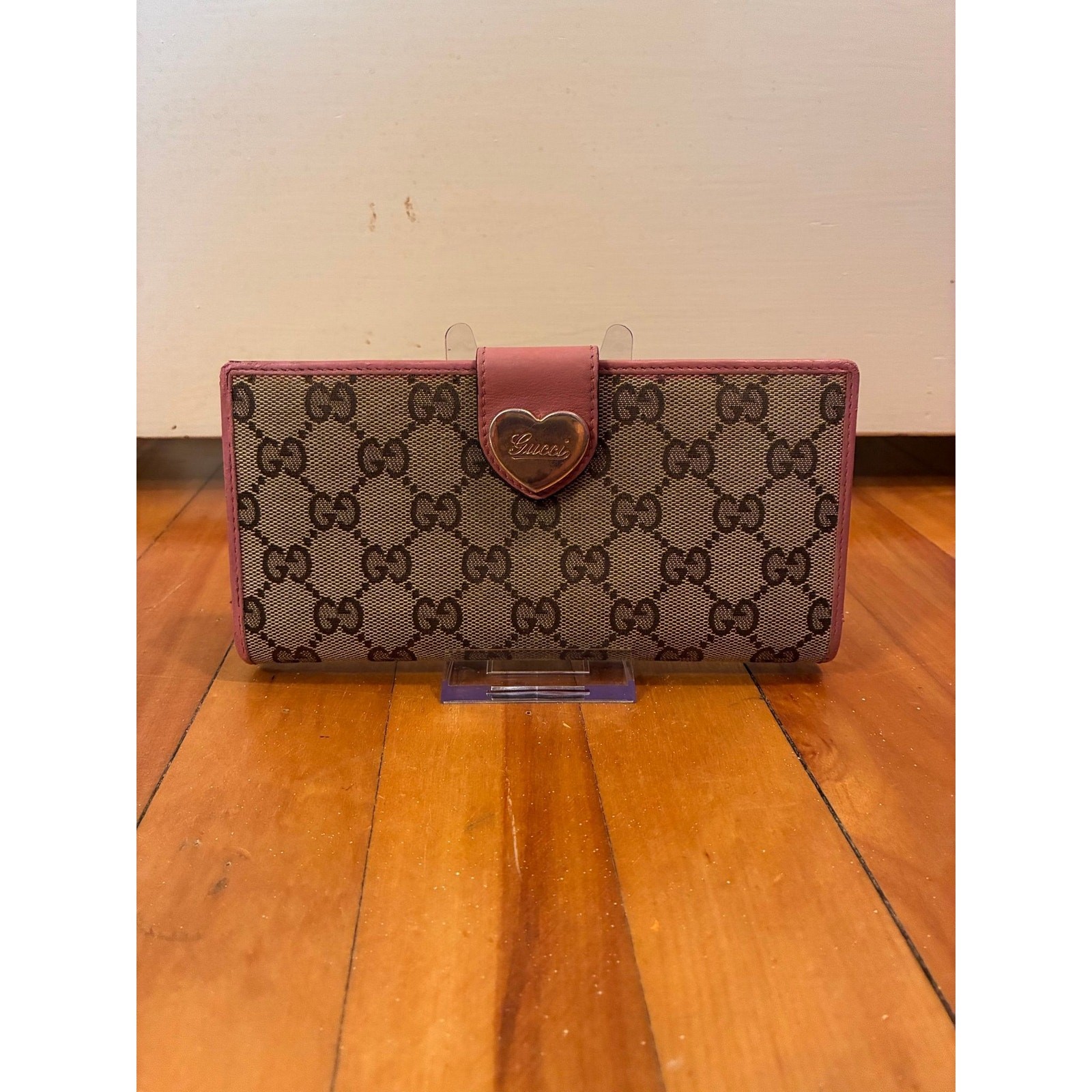 Gucci Vintage GG Supreme Heart Wallet | Pink | Long Continental | w/ Box