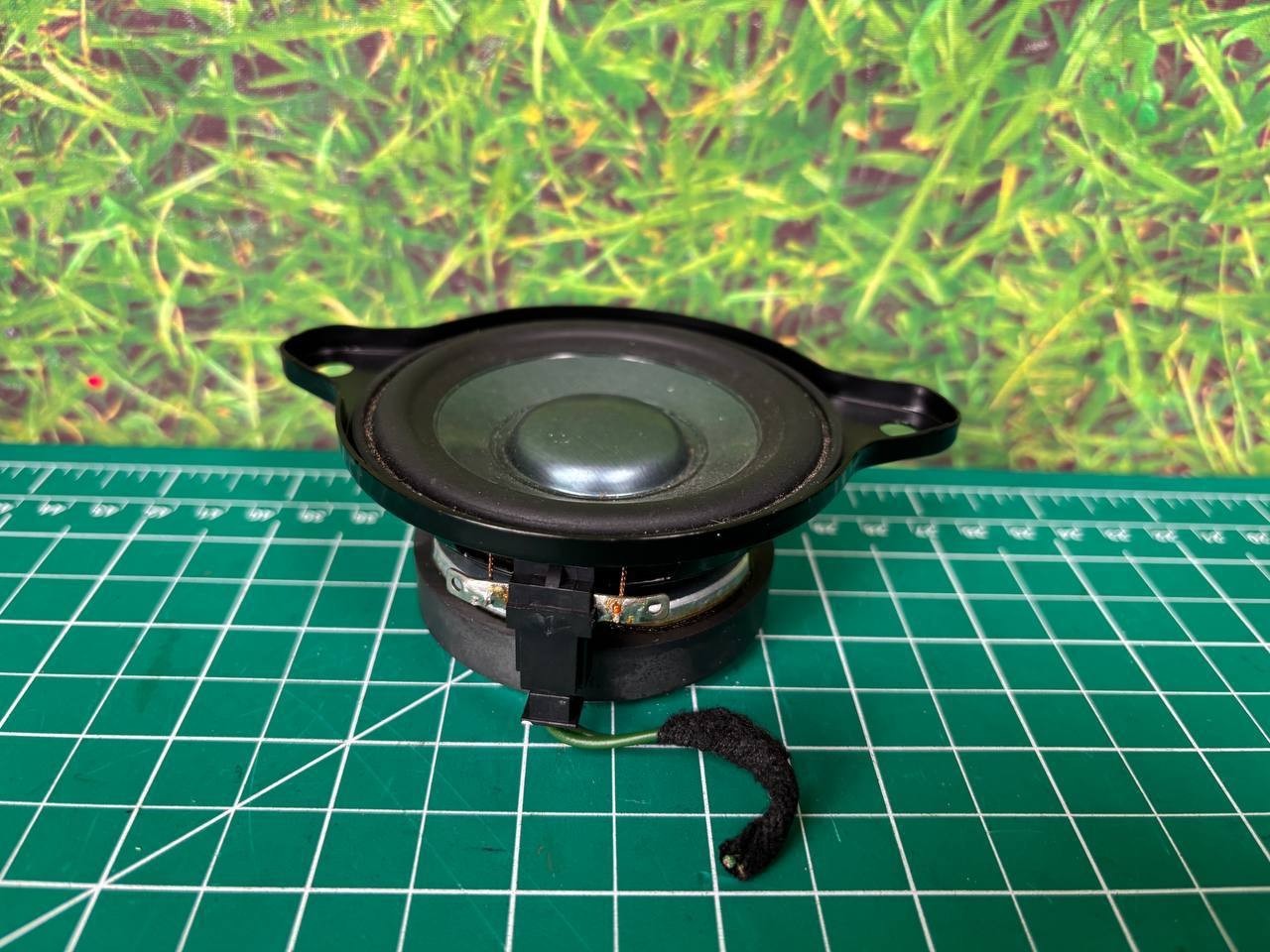 10-16 Mercedes w212 e350 Audio Speaker OEM 10-16 Mercedes w212 e350 Audio Speaker OEM