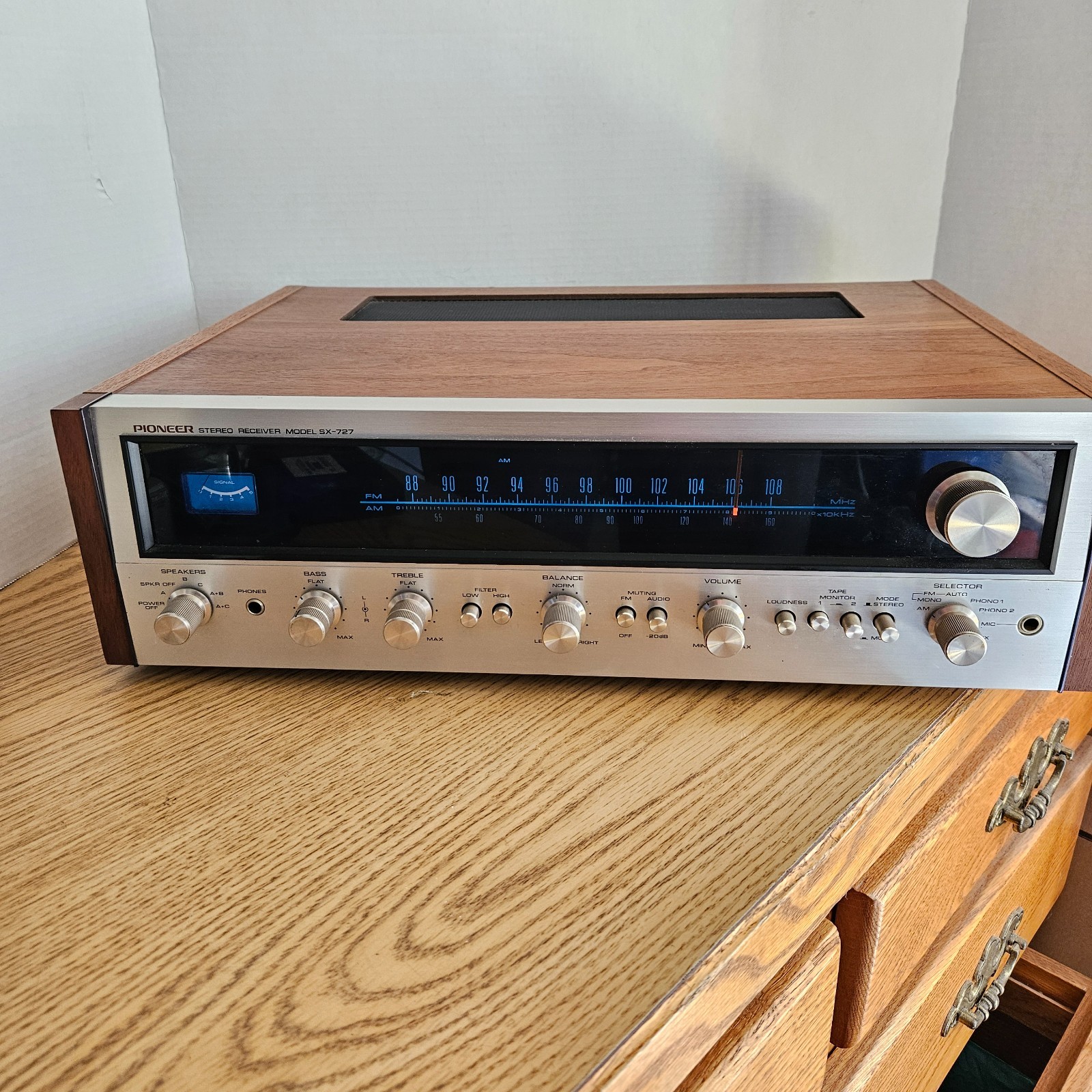 Champagne Face Pioneer SX-727 Stereo Receiver Working