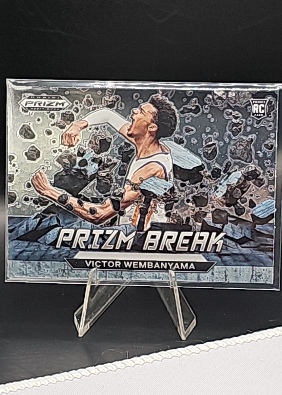 2023-24 Panini Prizm Draft Picks - Prizm Break Victor Wembanyama #1 (RC) 2023-24 Panini Prizm Draft Picks - Prizm Break Victor Wembanyama #1 (RC)