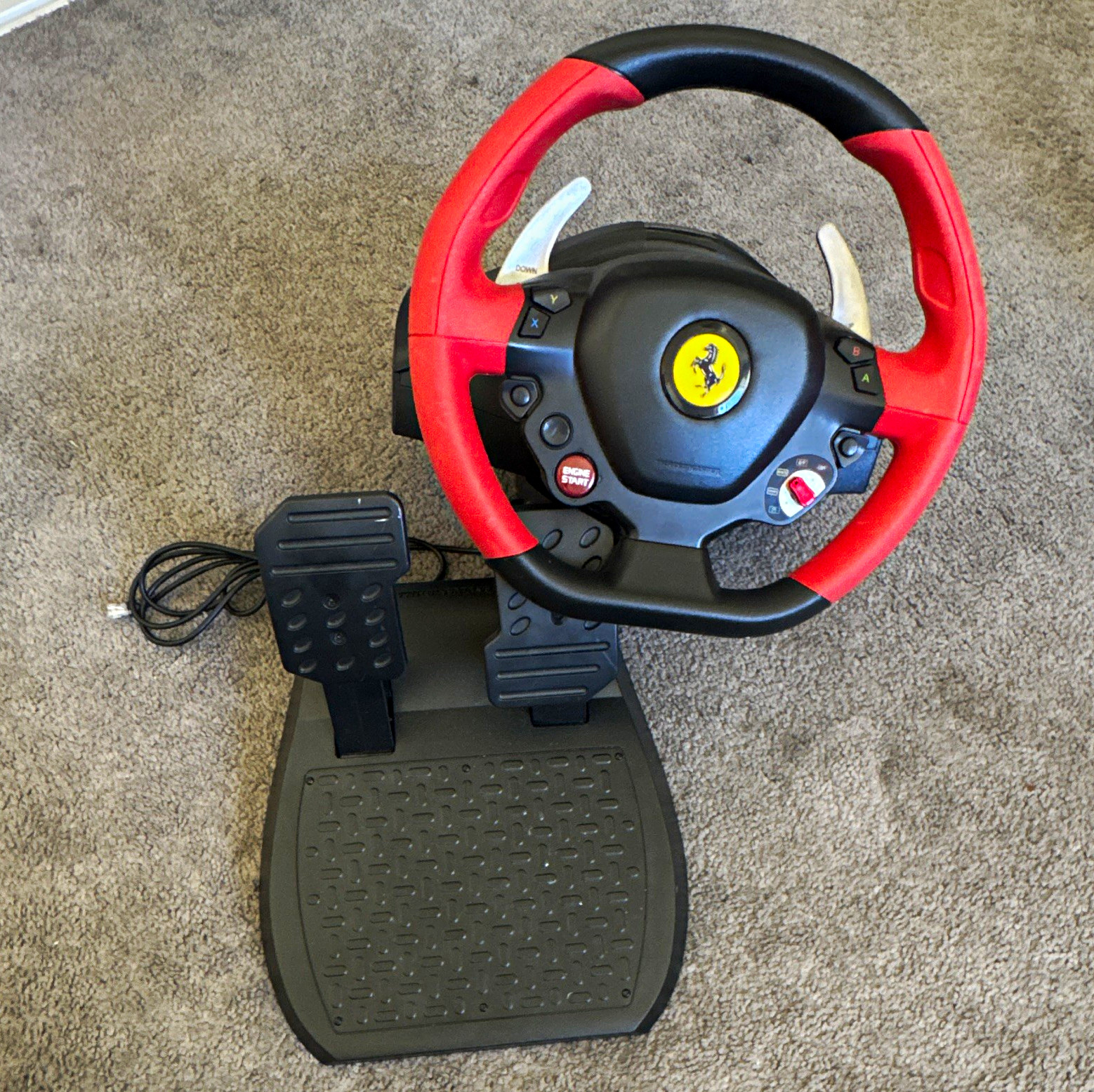Thrustmaster Ferrari 458 Spider Wired Racing Wheel & Pedals Xbox One Red/Black