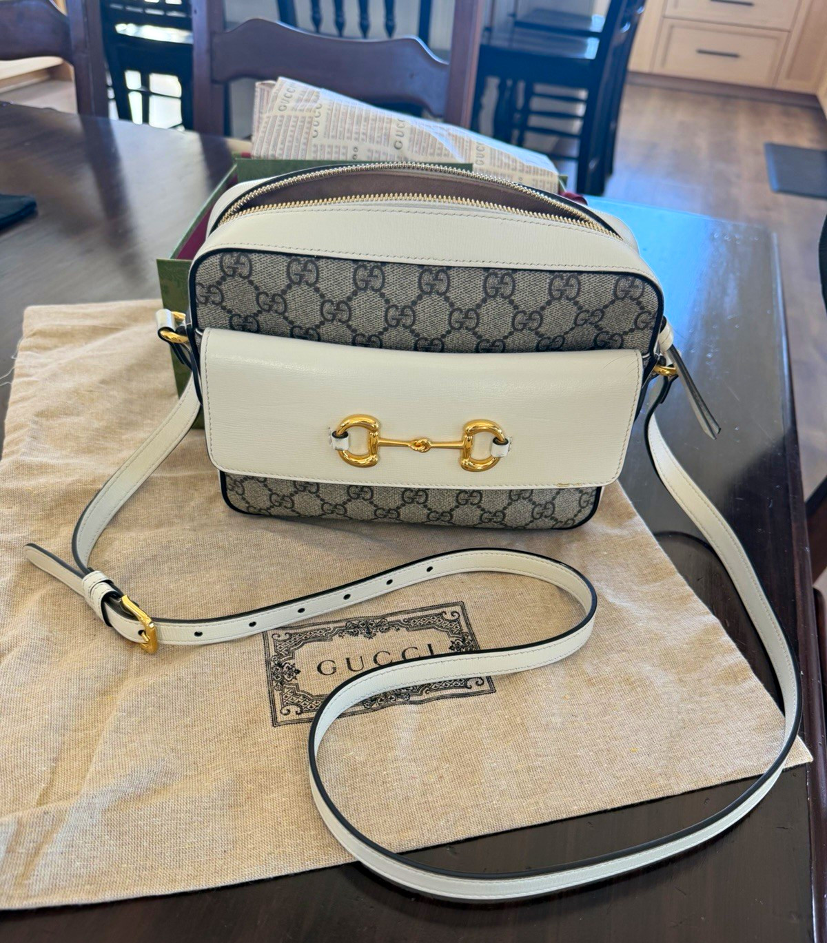 Gucci GG Supreme Horsebit Crossbody Bag Beige/Ivory Canvas Leather Trim Zip Gucci GG Supreme Horsebit Crossbody Bag Beige/Ivory Canvas Leather Trim Zip