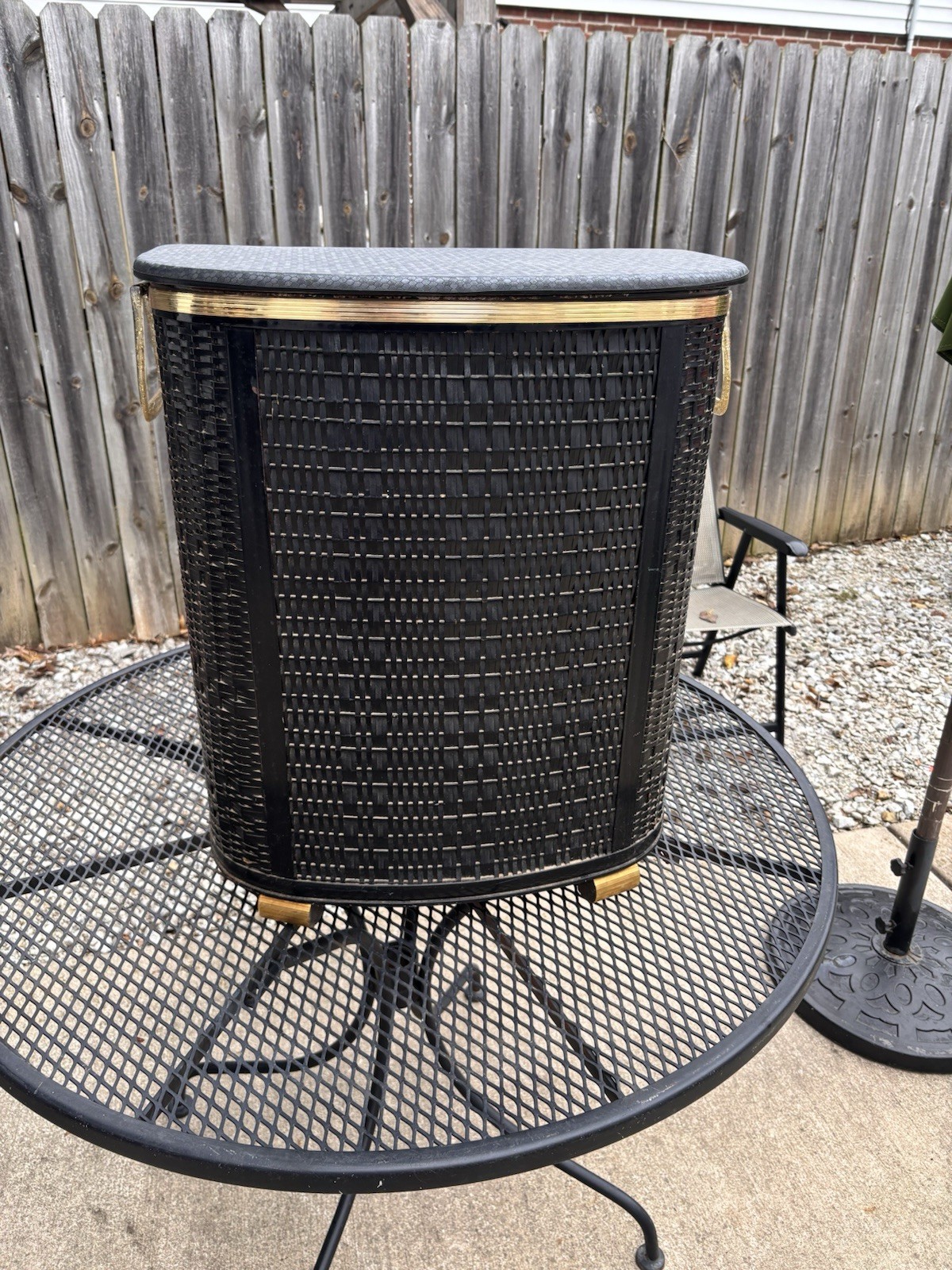 MCM PEARL WICK BLACK HAMPER GOLD FLAKE LUCITE HANDLES MCM PEARL WICK BLACK HAMPER GOLD FLAKE LUCITE HANDLES