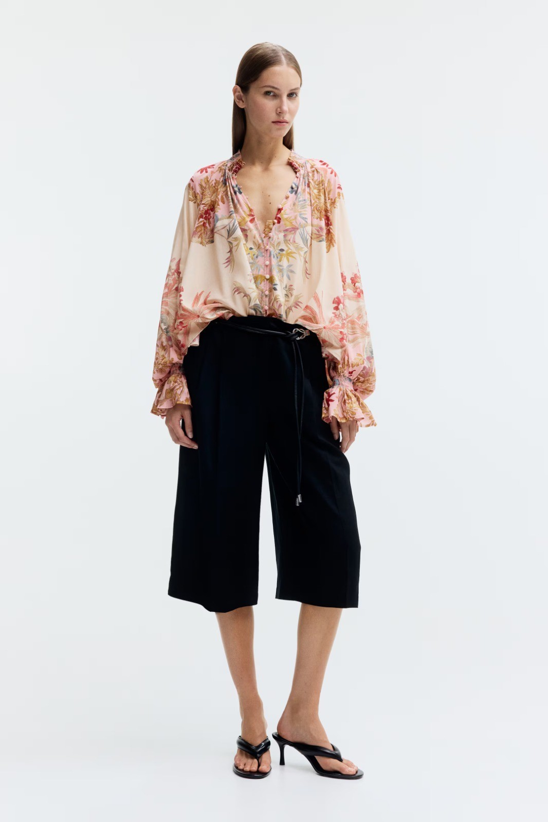 H&M Women\'s Floral Balloon Sleeve Blouse Light Beige Boho V-Neck Top Sizes XS-XL