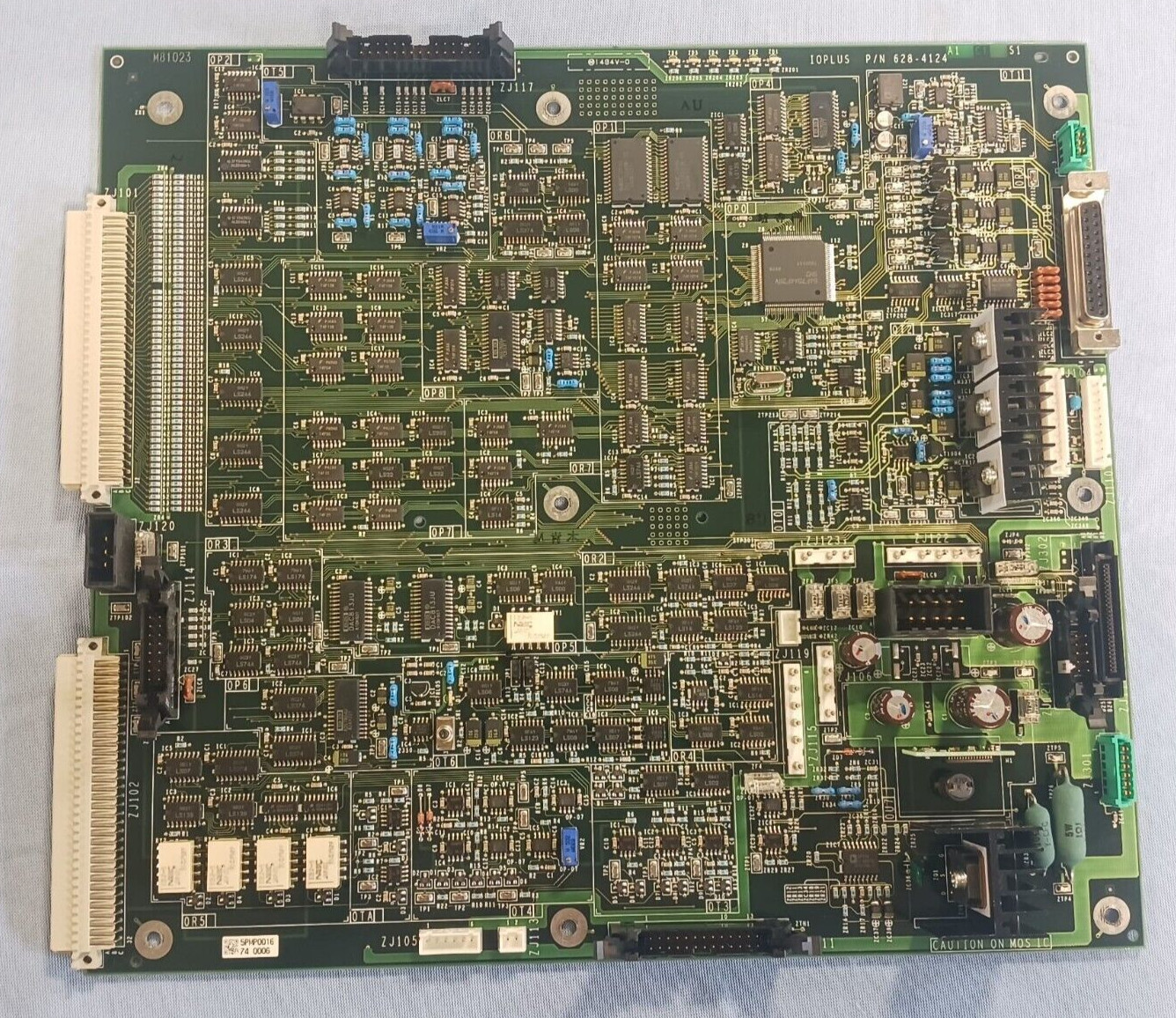 AB Applied Biosystems IOPLUS PCB Circuit Motherboard 628-4124, C 16284224