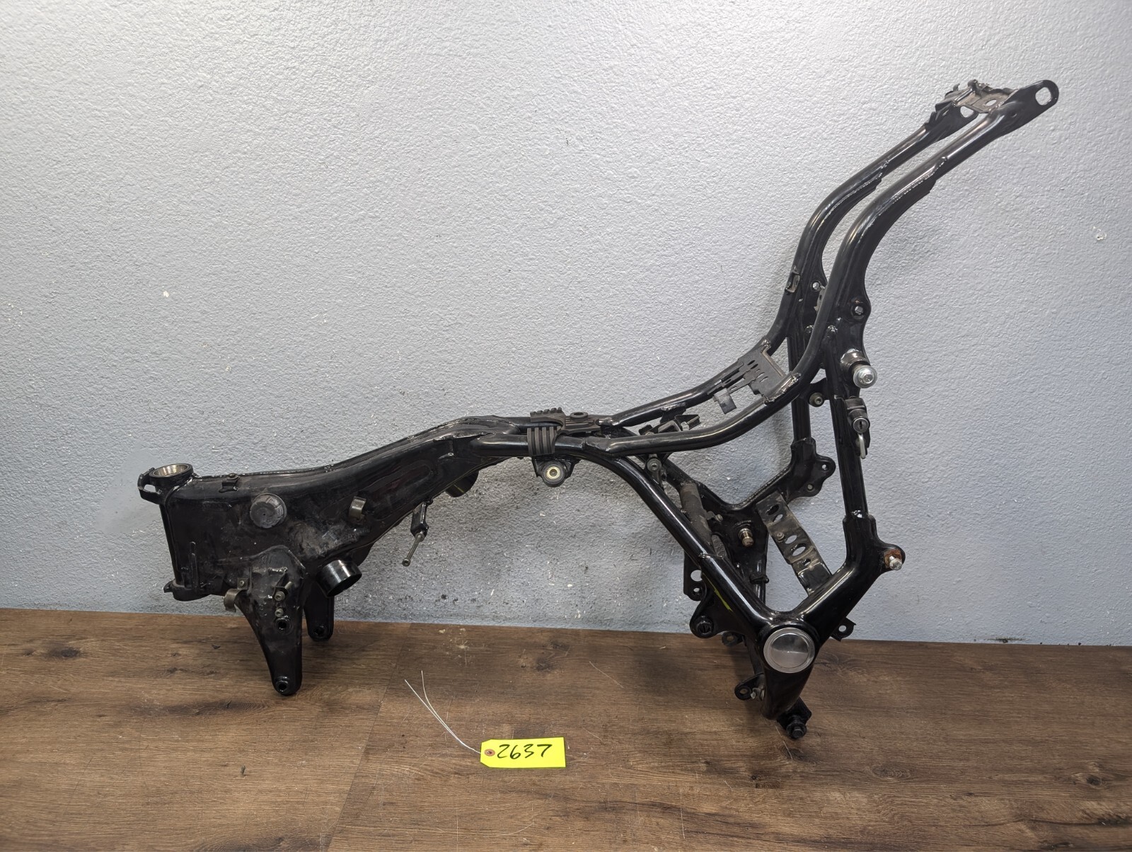 1984 – 1997 Yamaha Virago XV700 XV750 OEM Main Frame Chassis - 3CF-21110-00-33