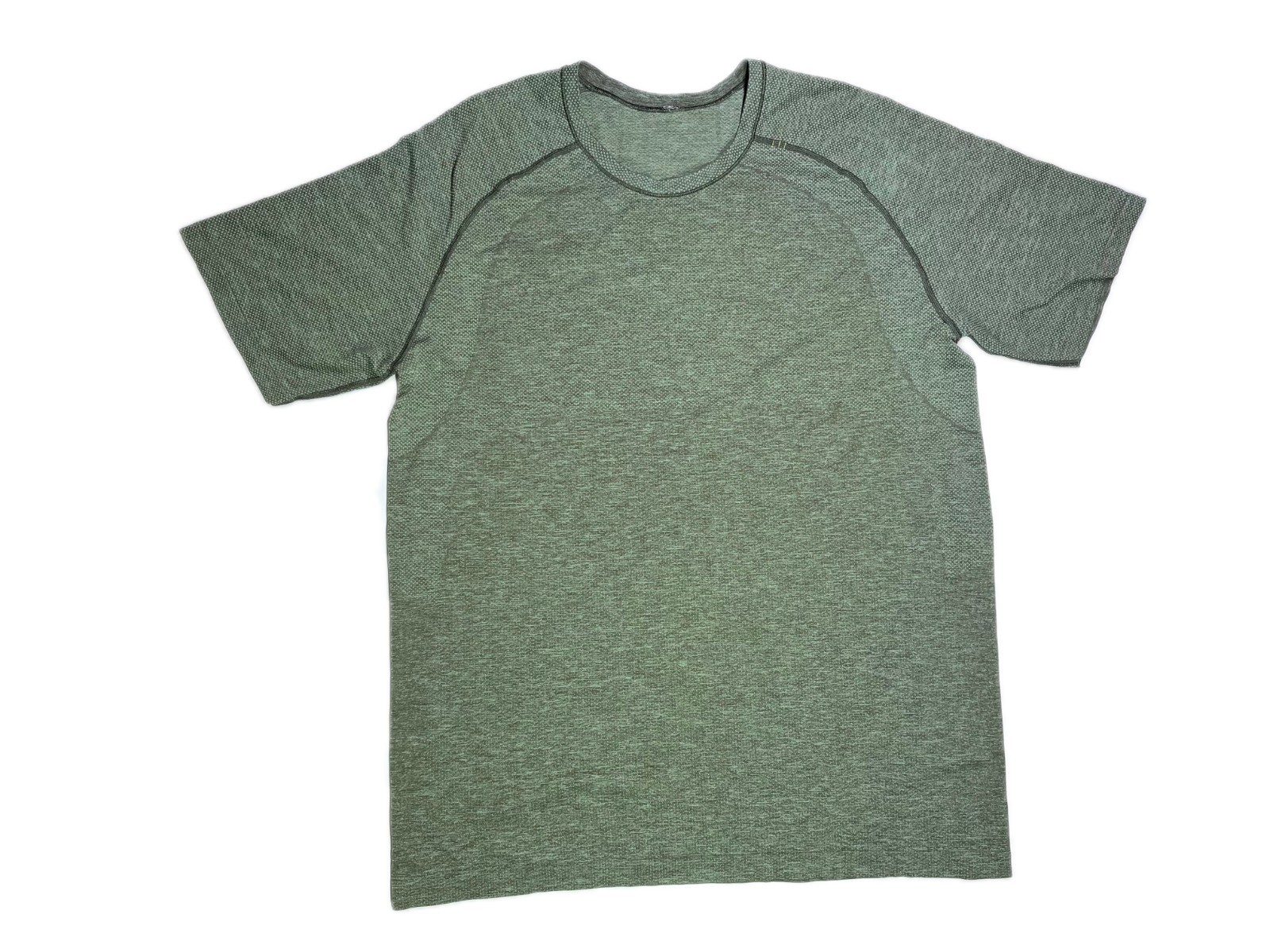 Lululemon Men\'s XL Metal Tech Short Sleeve Tee Green Lululemon Men\'s XL Metal Tech Short Sleeve Tee Green