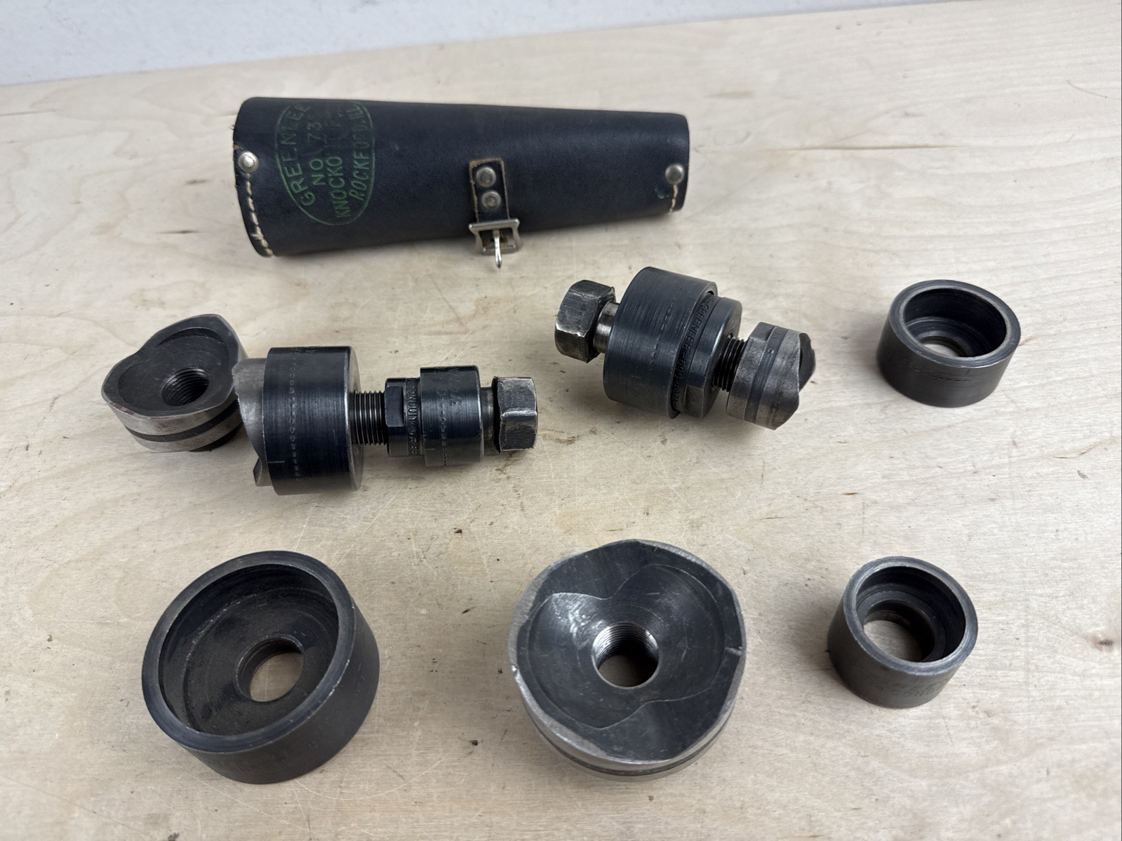 VINTAGE GREENLEE CHASSIS METAL KNOCKOUT PUNCH & DIE SET - VGC - USA VINTAGE GREENLEE CHASSIS METAL KNOCKOUT PUNCH & DIE SET - VGC - USA