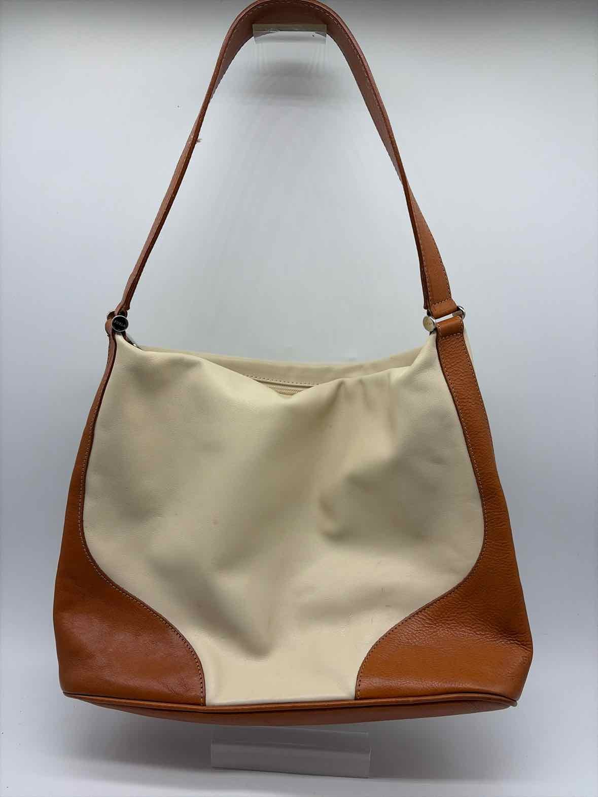 Pre-Owned Furla Ivory Shoulder Bag Shoulder Bag Pre-Owned Furla Ivory Shoulder Bag Shoulder Bag