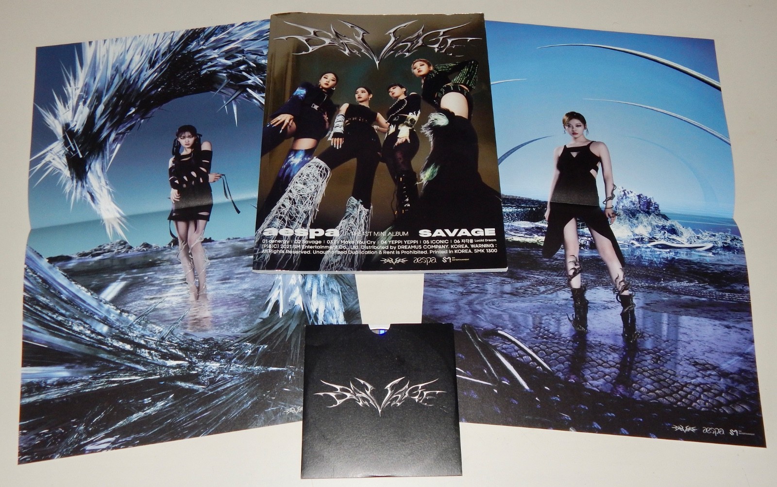K-Pop AESPA SAVAGE PhotoBook ~ 1st Mini Album Photobook w/ (2) Posters + CD