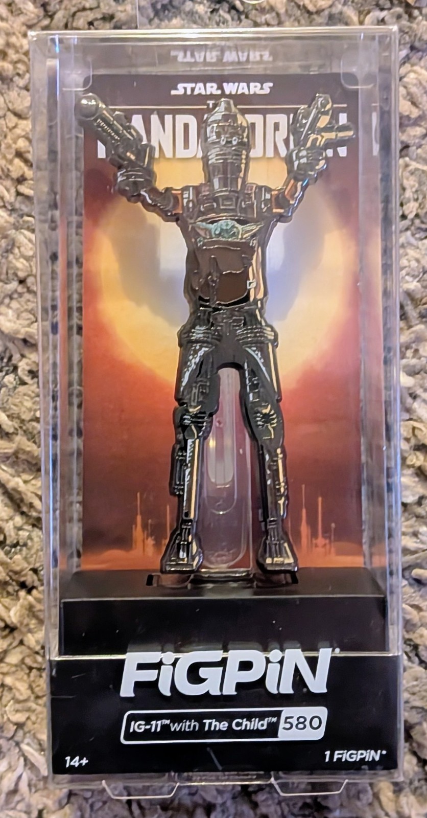 Disney Star Wars FiGPiN Classic The Mandalorian IG-11 with The Child 580 New Disney Star Wars FiGPiN Classic The Mandalorian IG-11 with The Child 580 New
