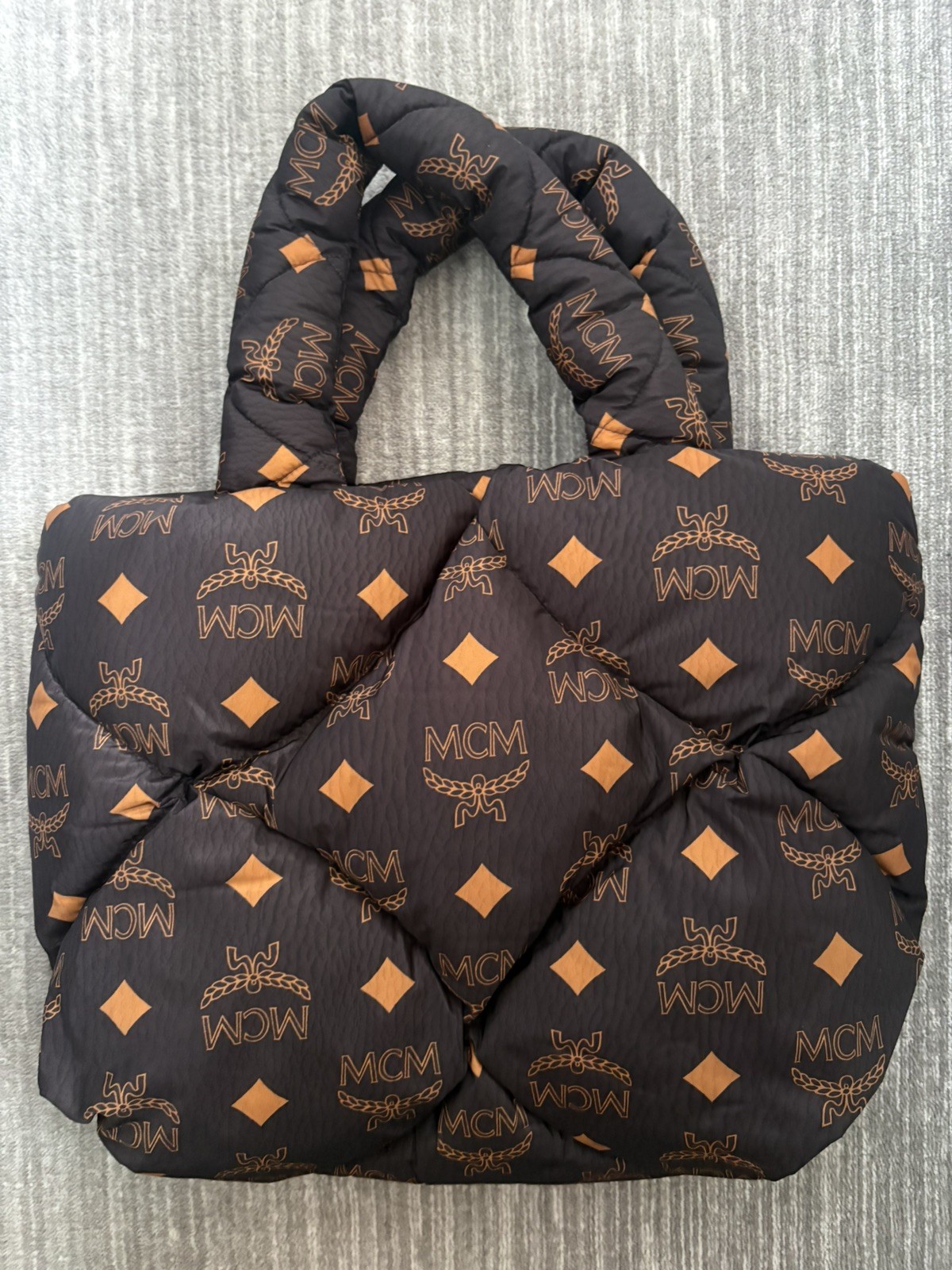 MCM Black LOGO Monogram Maxi Munchen QUILTED Nylon PUFFER TOTE BAG 