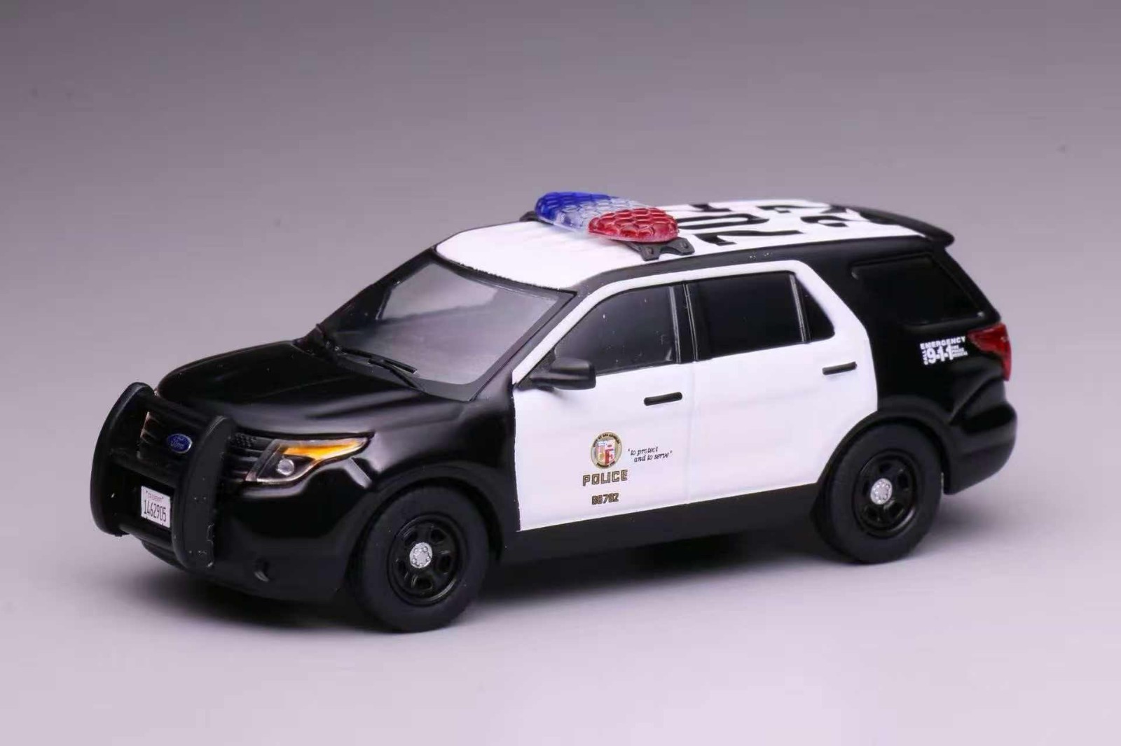 596 1: 64 2013 Explorer Los Angeles Police Car LAPD Diecast Collect Car