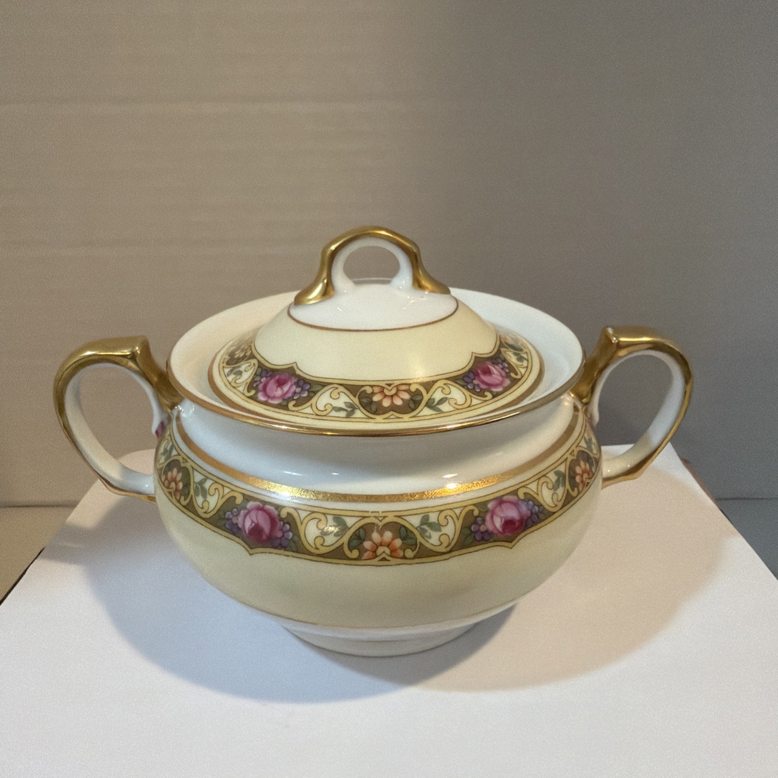 Royal Epiag Nouveau Style #6577 Sugar Bowl with Lid, (1 in stock)