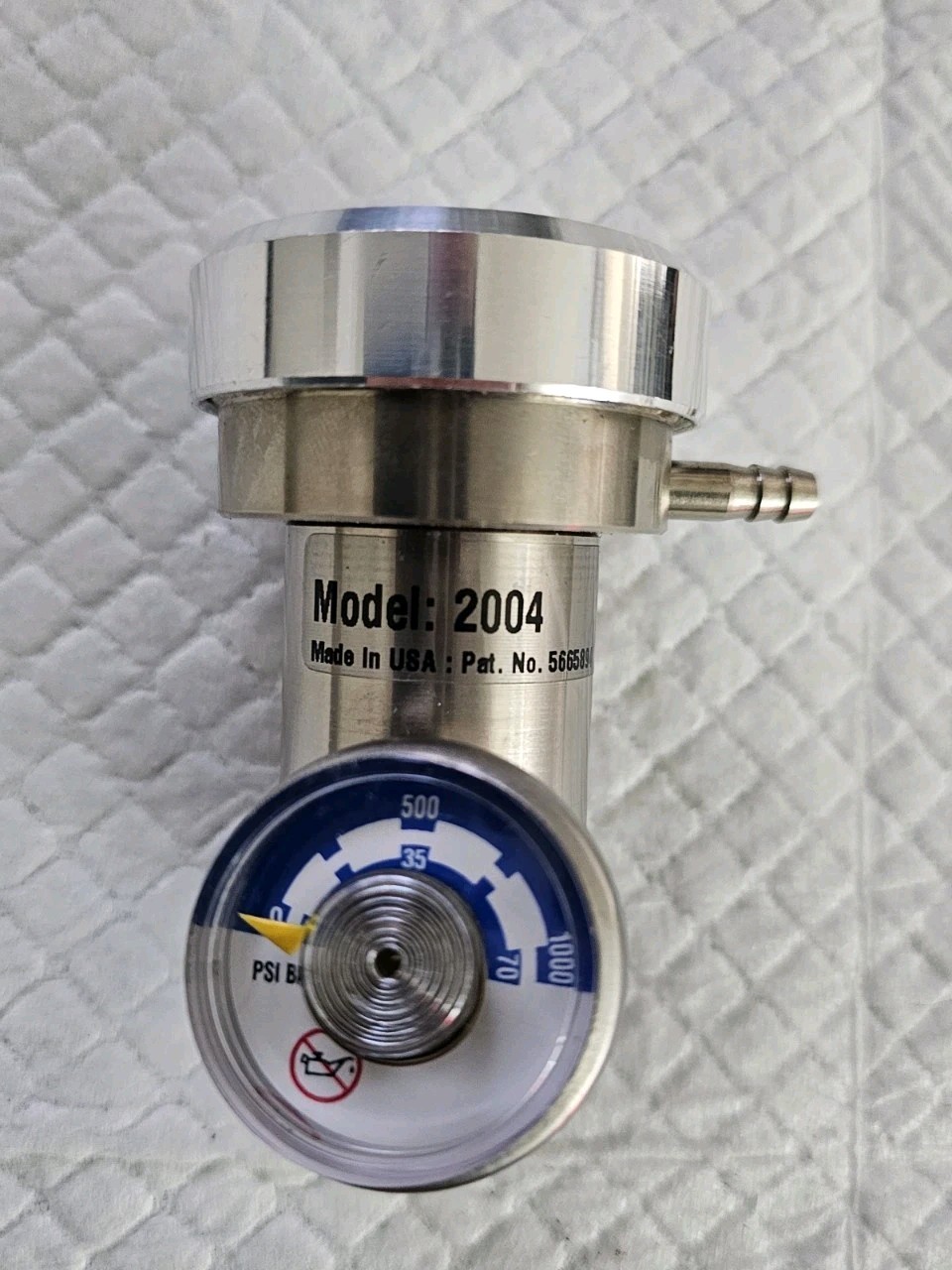 New Industrial Scientific Demand Flow Gas Regulator Model 2004 New Industrial Scientific Demand Flow Gas Regulator Model 2004