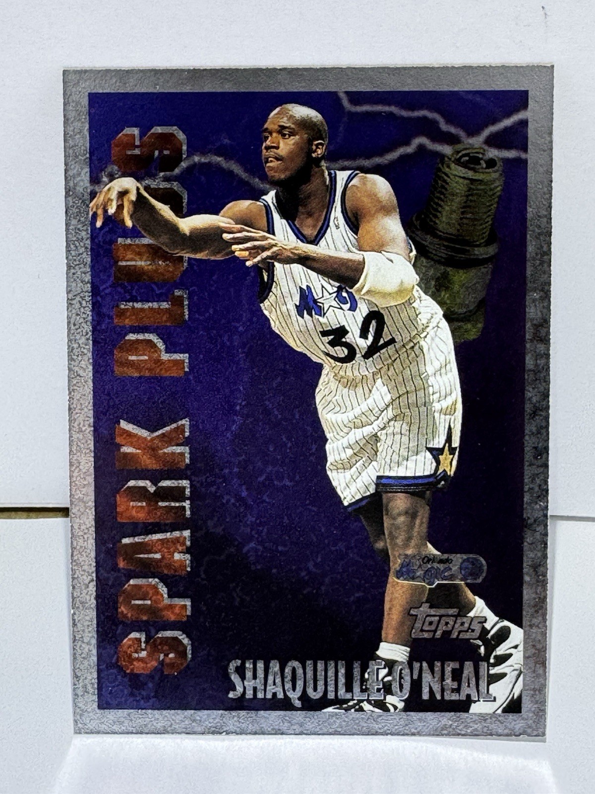 1995-96 Topps - Spark Plugs Shaquille O\'Neal #SP1 1995-96 Topps - Spark Plugs Shaquille O\'Neal #SP1