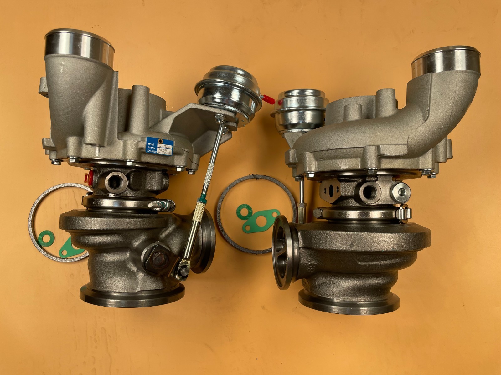Turbo fit BMW M5 M6 S63 B44 F06 F10 F12 F13 F18 4.4L MGT2260DSL 800075 800076