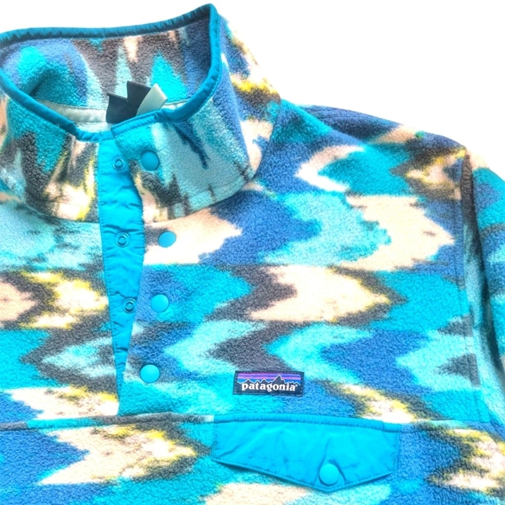 Patagonia // M\'s Lightweight Synchilla Snap-T Fleece Pullover / L / Trout Waves