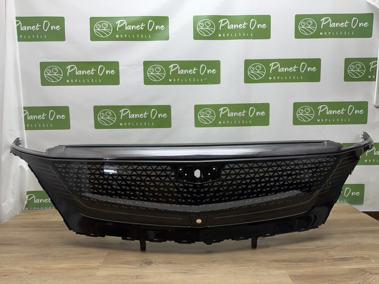 2023-2025 Cadillac Lyric Sport Front Grille OEM ** Read Notes **