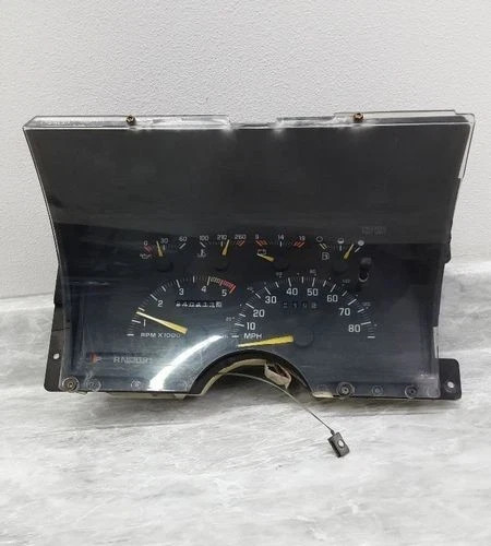 1992-1993 Chevy Truck 1500 Speedometer Instrument Gauge Cluster W/Tachometer Oem