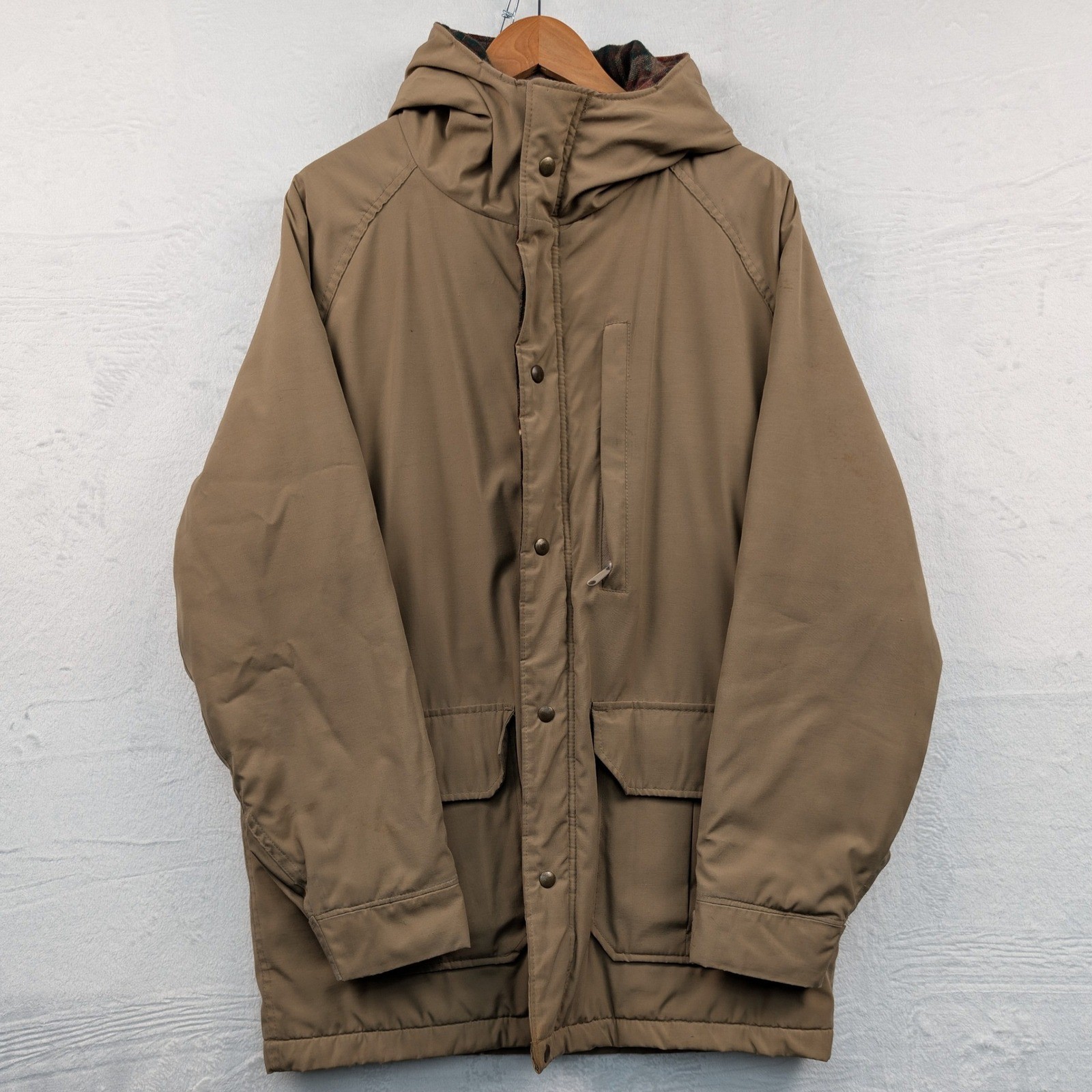 VTG Chatham Run by Woolrich Jacket Men\'s L Tan Flannel Lined Parka USA Zip 80s