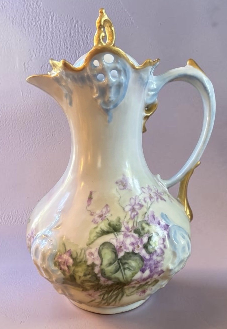 ANTIQUE 1890-1900’s German Porcelain Chocolate Pot Hand Painted BRC Moliere MINT ANTIQUE 1890-1900’s German Porcelain Chocolate Pot Hand Painted BRC Moliere MINT