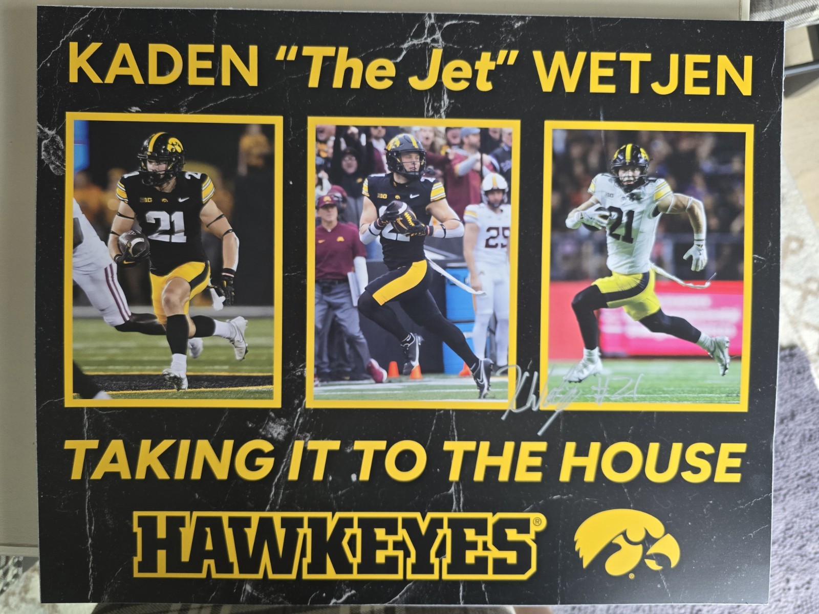 2025-2026 Iowa Hawkeye All American Kaden Wetjen Personally Signed Custom Photo 2025-2026 Iowa Hawkeye All American Kaden Wetjen Personally Signed Custom Photo