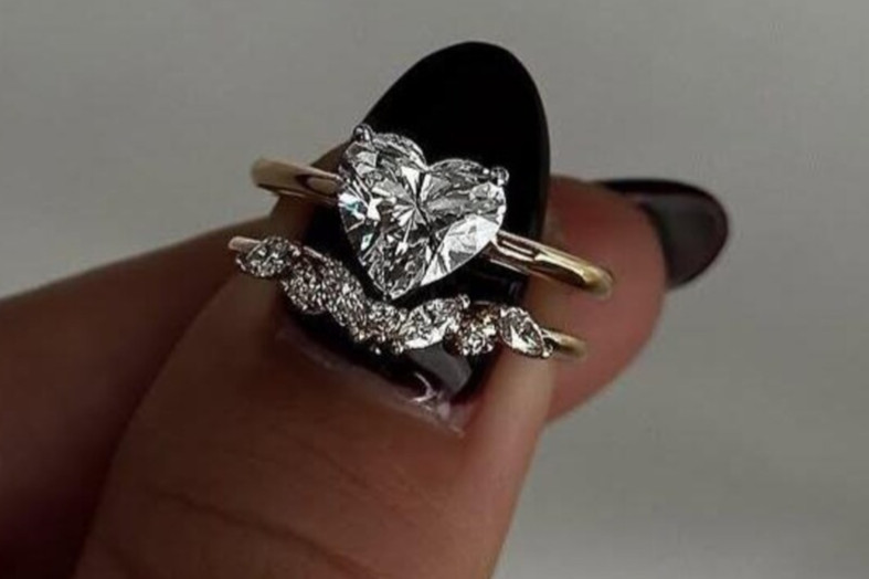 3.30Ct Heart-Cut Lab Grown Diamond Soitaire Bridal Band Set Ring 14K Yellow Gold 3.30Ct Heart-Cut Lab Grown Diamond Soitaire Bridal Band Set Ring 14K Yellow Gold