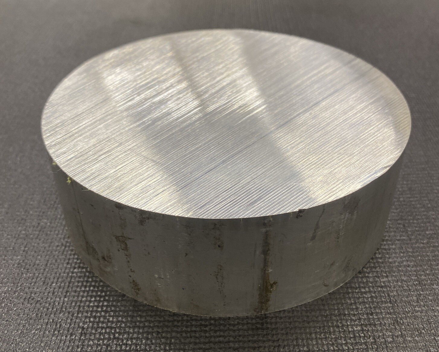 5” Diameter 6061 - T6511 Aluminum Round Bar / Rod 5 5” Diameter 6061 - T6511 Aluminum Round Bar / Rod 5