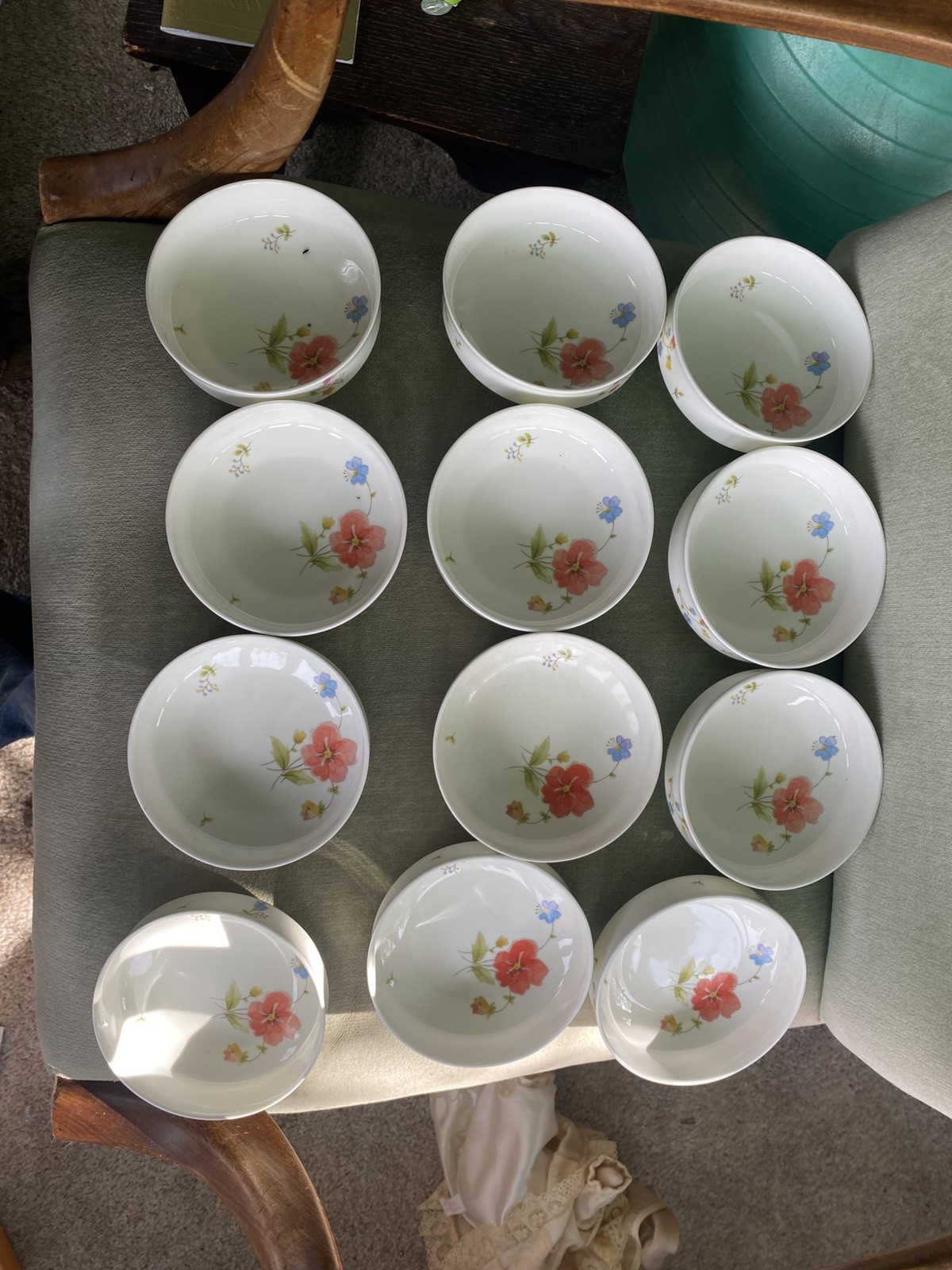 12Mikasa Bone China Narumi Japan JUST FLOWERS A4-182 Fruit Dessert Bowl(s) 12Mikasa Bone China Narumi Japan JUST FLOWERS A4-182 Fruit Dessert Bowl(s)