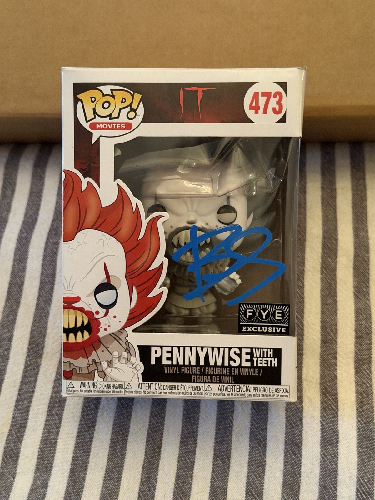 Bill Skarsgard Pennywise IT signed funko pop Beckett COA Stephen King Autograph