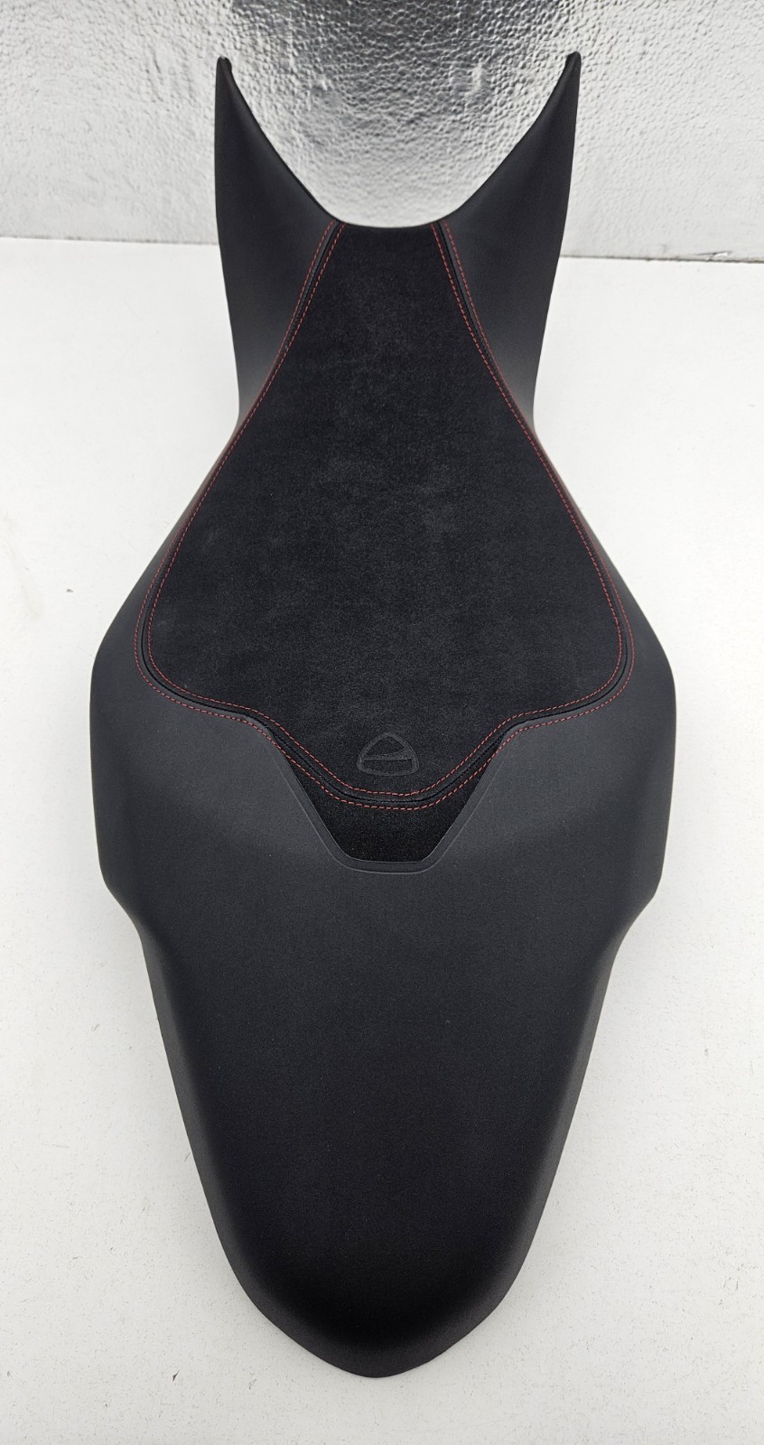 NEW 2017-2024 Ducati SuperSport 939 950 Tandem Comfort Seat (flaw) OEM LT NEW 2017-2024 Ducati SuperSport 939 950 Tandem Comfort Seat (flaw) OEM LT