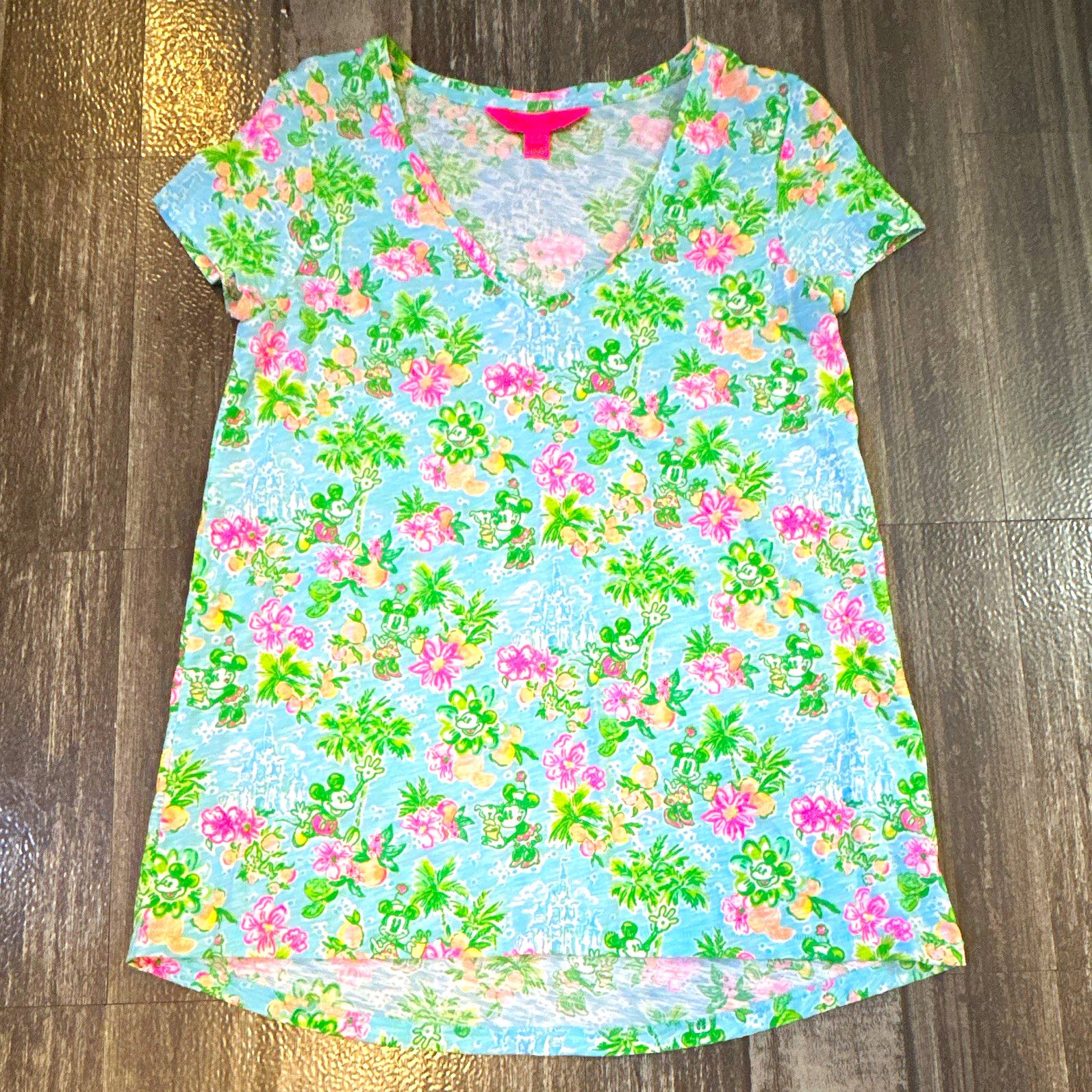 Disney x Lilly Pulitzer Mickey Mouse Floral Print T-Shirt Blue Pink Green S Disney x Lilly Pulitzer Mickey Mouse Floral Print T-Shirt Blue Pink Green S