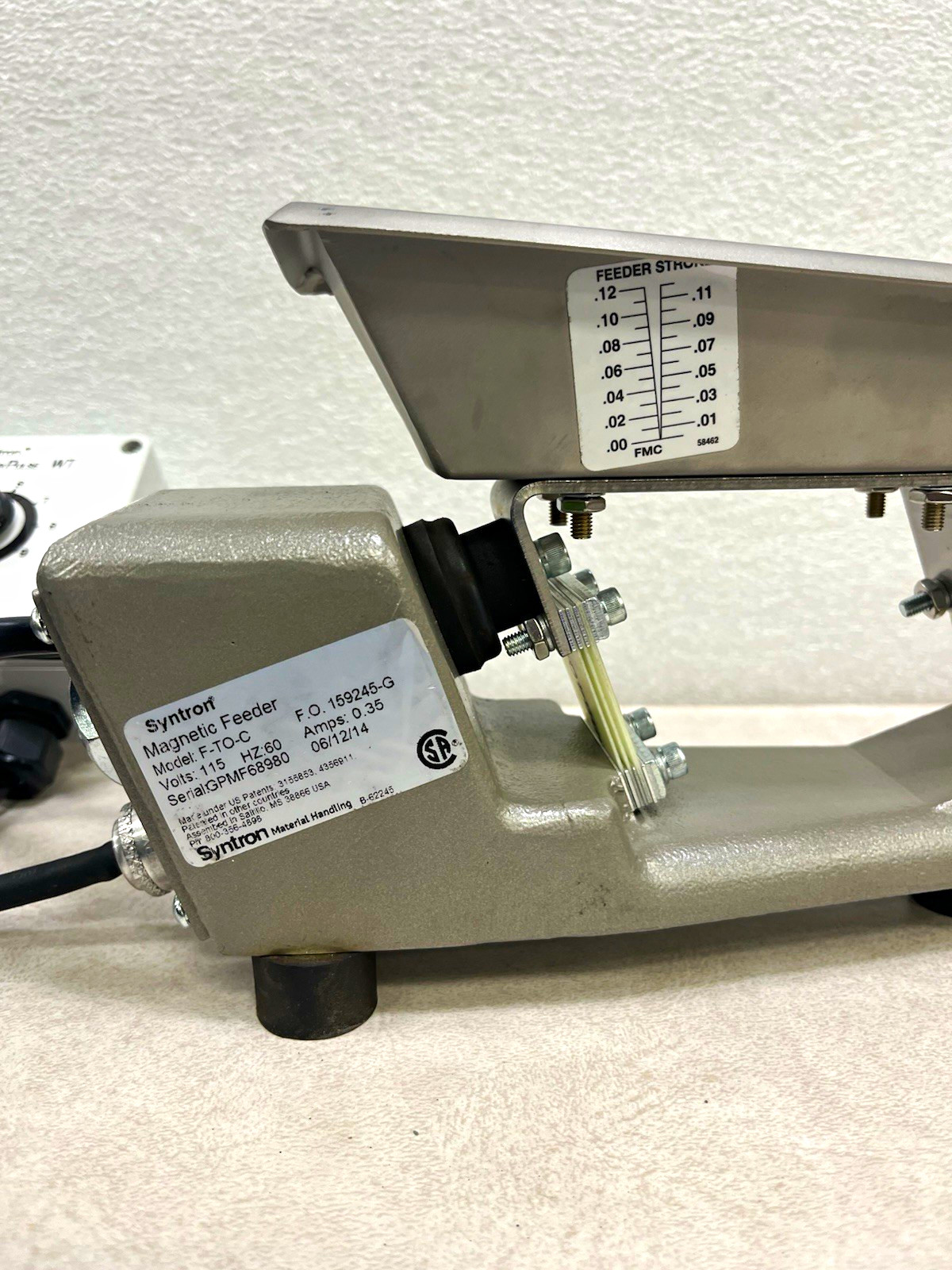 Syntron F-TO1 Magnetic Vibratory Feeder w/ Hopper Tray PowerPulse WT Control