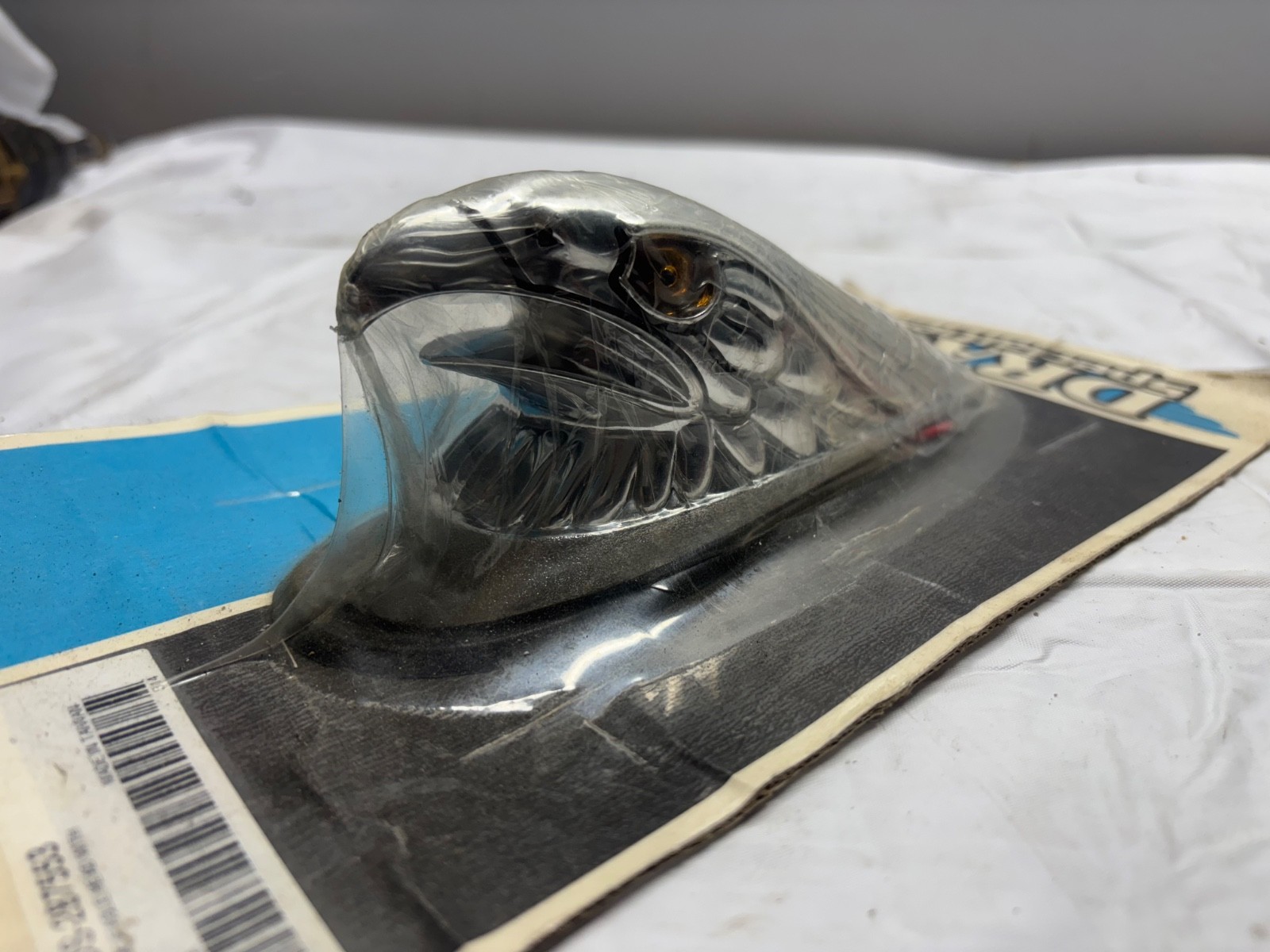 NOS Drag Specialties DS-287553 LRG Chrome Eagle Head Fender Ornament Light Amber