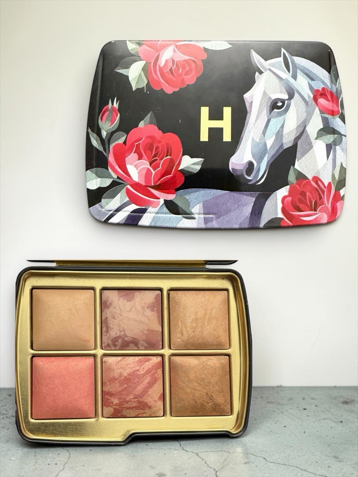 NWOB~ Hourglass Ambient Lighting Edit Unlocked HORSE Palette Highlighter Bronzer