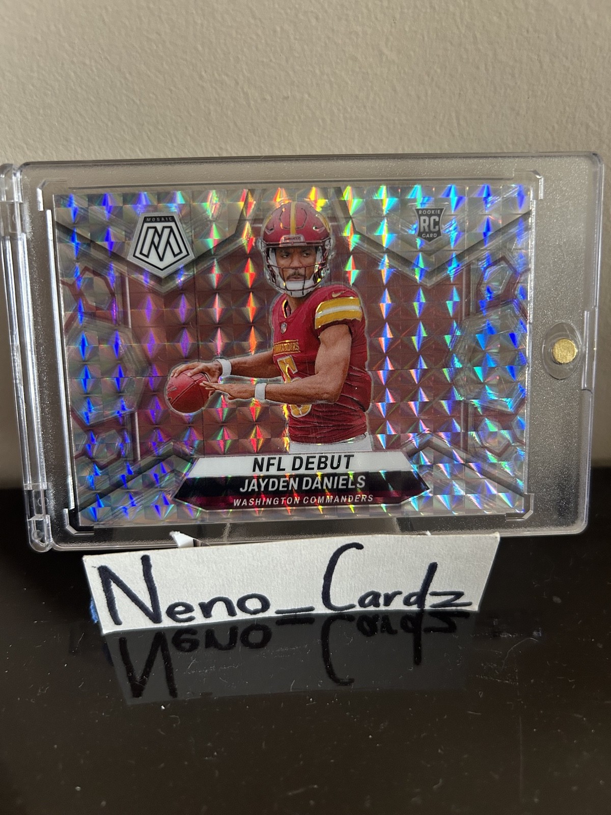 🔥‼️2024 Panini Mosaic - NFL Debut Jayden Daniels #272 Mosaic Prizm (RC) 🔥‼️2024 Panini Mosaic - NFL Debut Jayden Daniels #272 Mosaic Prizm (RC)