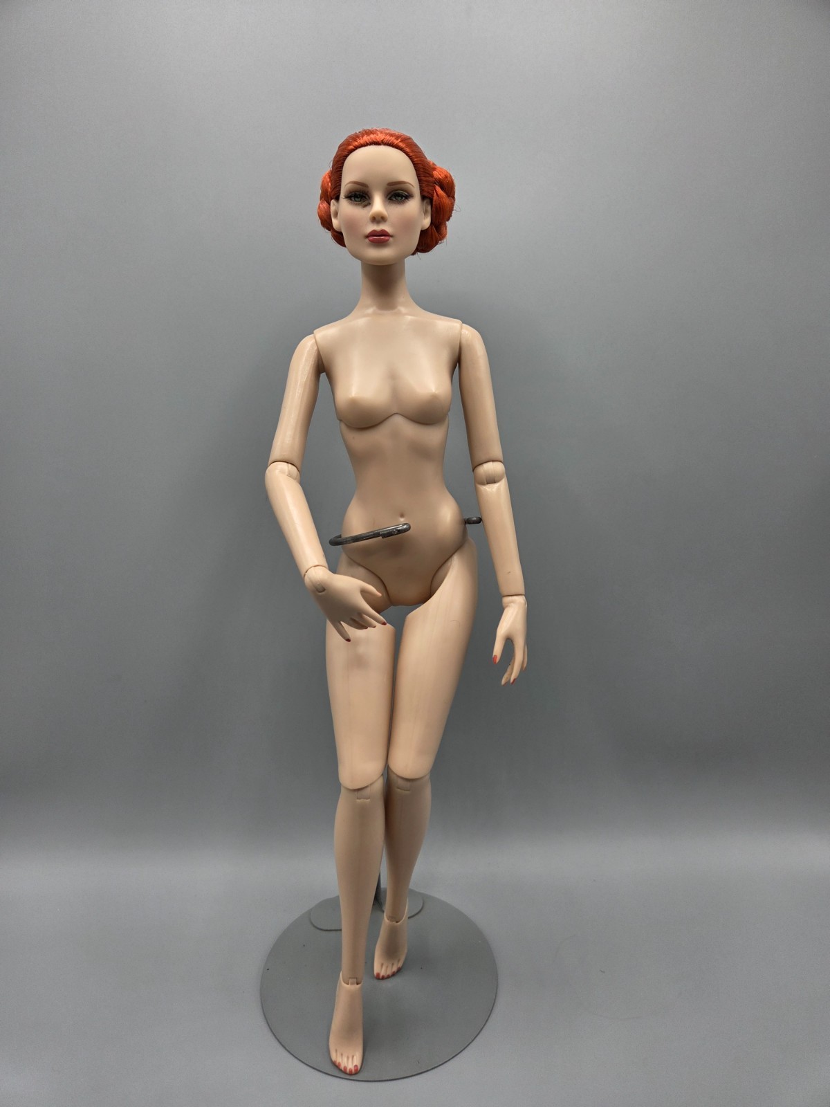 Robert Tonner Deeanna Denton 2009 Doll Red Hair Turning Heads Poolside?