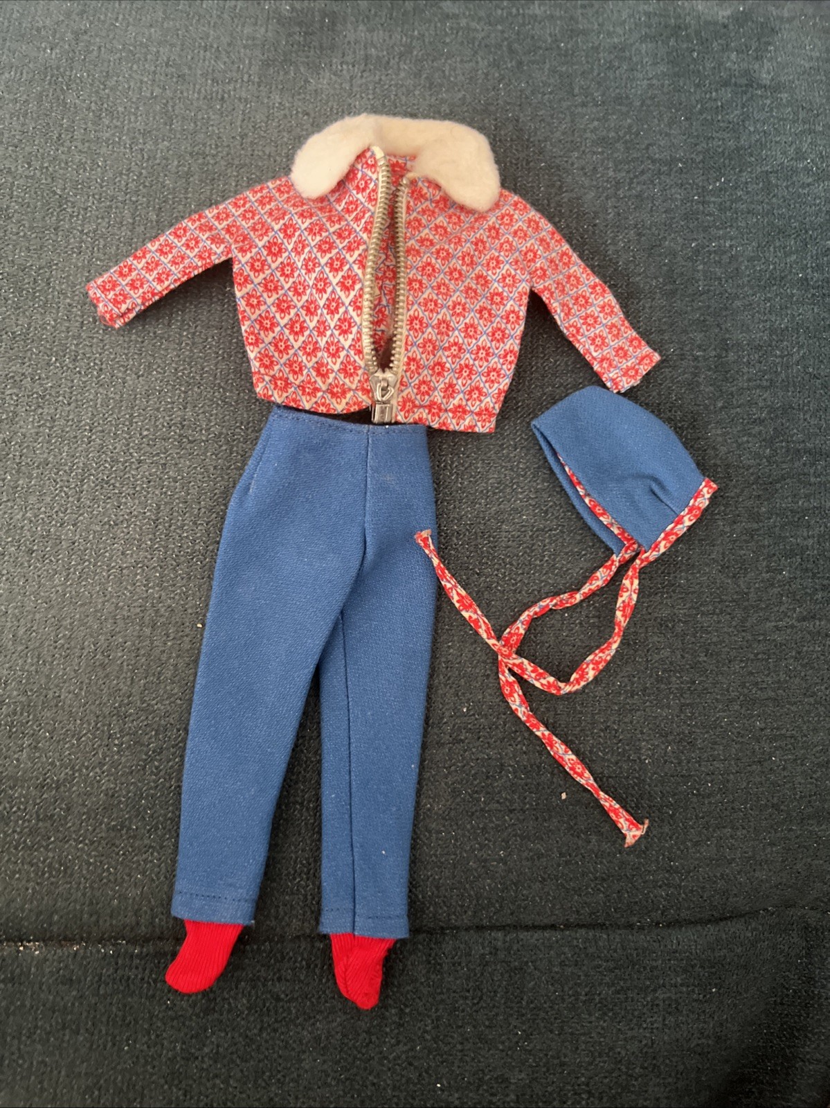 Vintage Barbie SKIPPER SLEDDING FUN #1936 Jacket, Pants, Hat