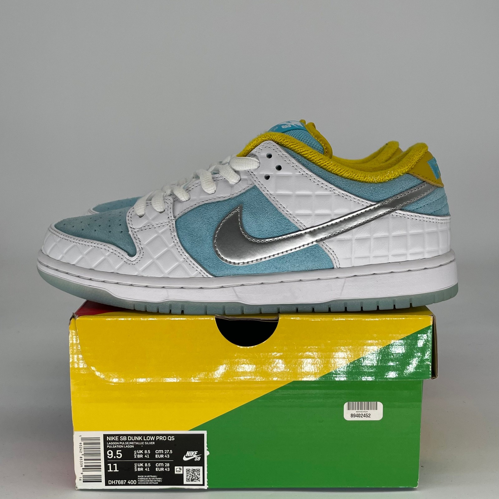Size 9.5M/11W - Nike SB Dunk Low FTC Lagoon Pulse DH7687-400