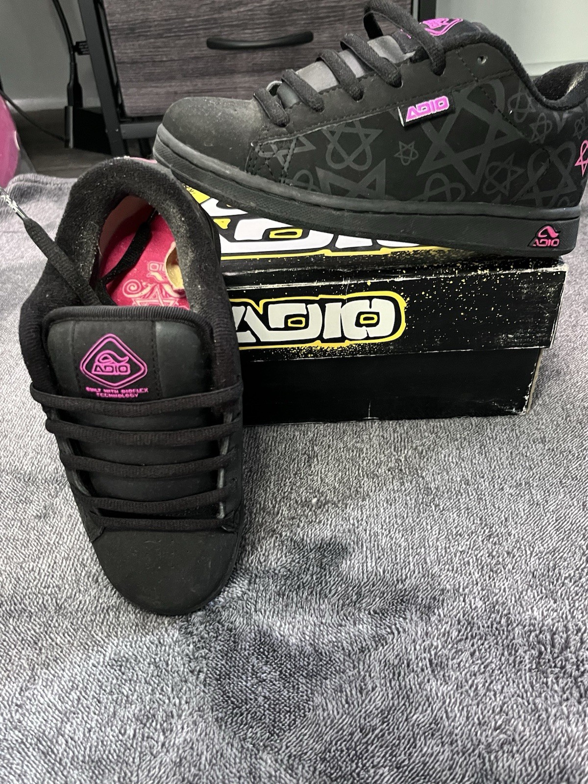 Adio Eugene Skateboarding Shoes Black/Pink US 5 Medium (D, M) Adio Eugene Skateboarding Shoes Black/Pink US 5 Medium (D, M)